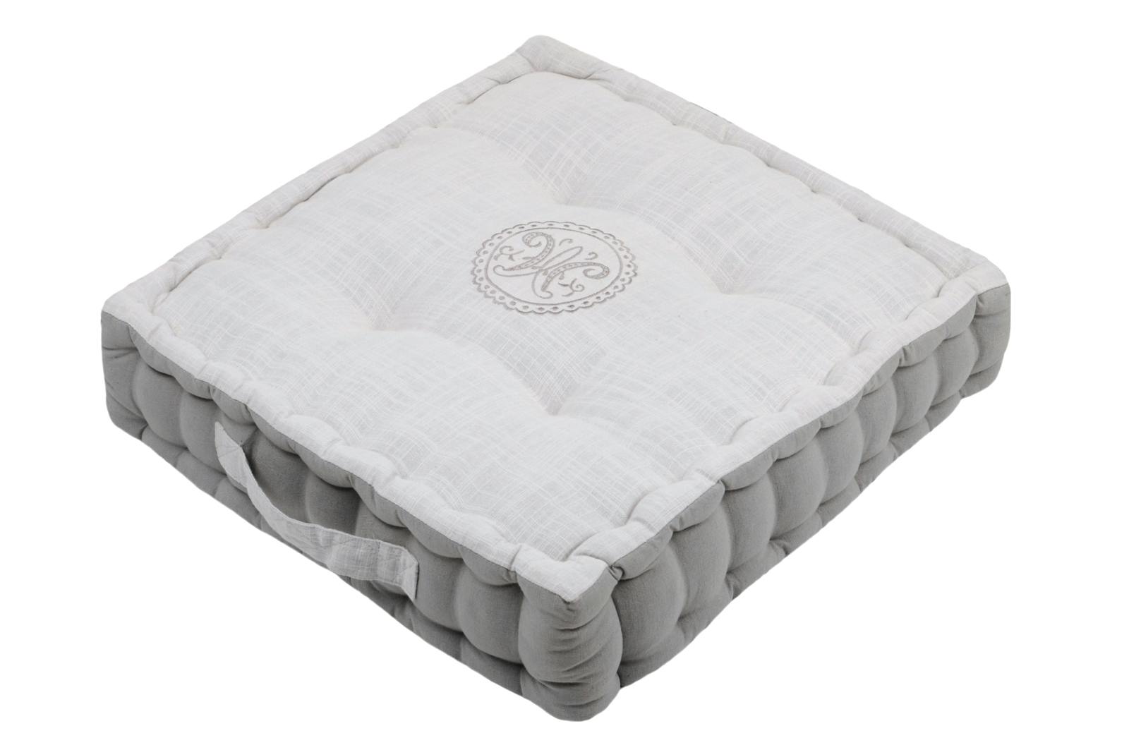 Coussin de sol gris et écusson brodé 45x45x10cm en coton MARIE