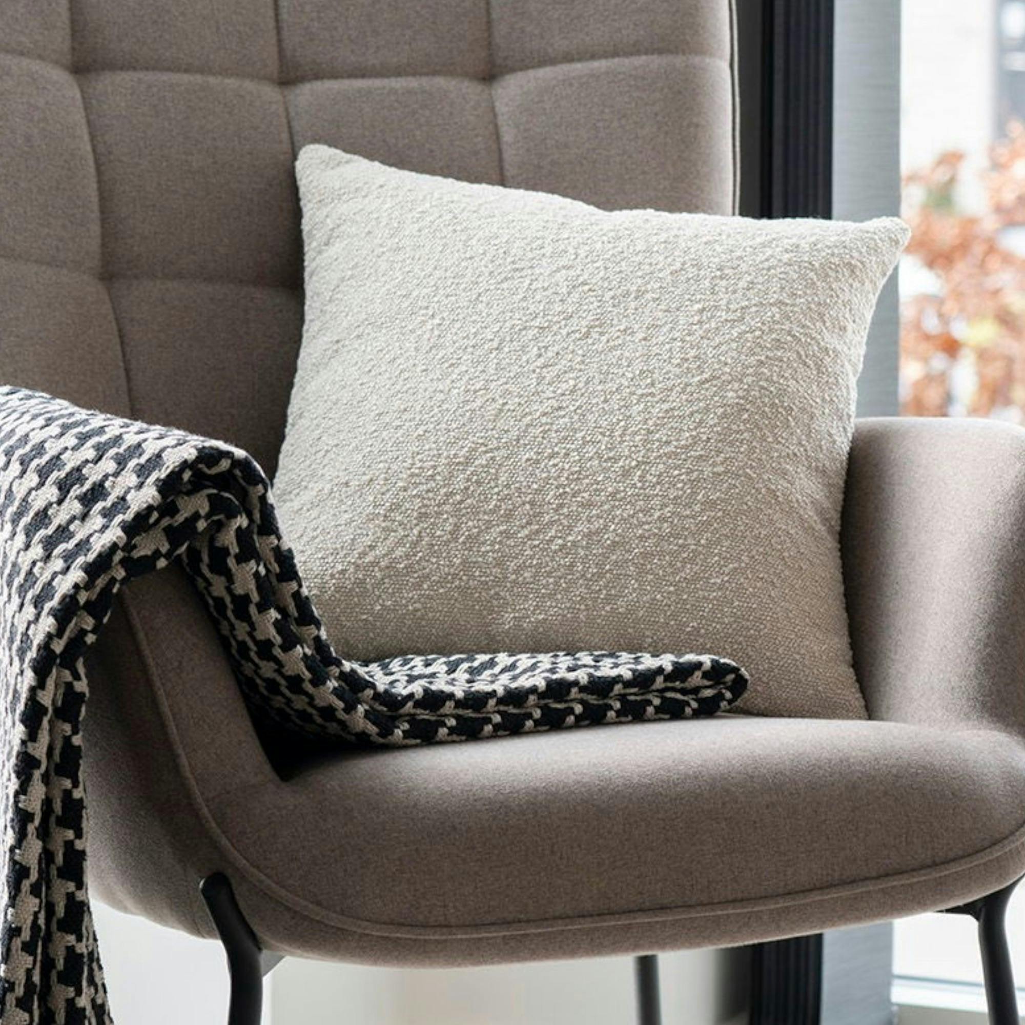 Coussin déco beige sable BRUGES