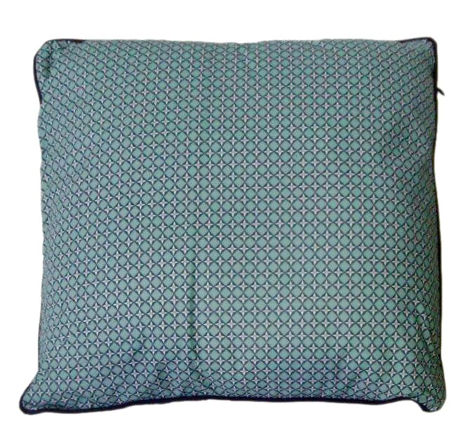 Coussin déco motifs Losanges enchevêtrés et Fleurs tons bleus avec passepoil kaki 40x40cm CUBIST EMERALD
