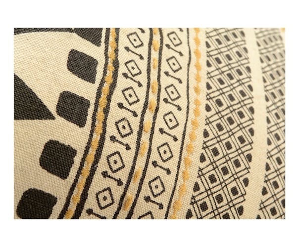 Coussin en coton écru motifs ethniques noirs 30x50cm