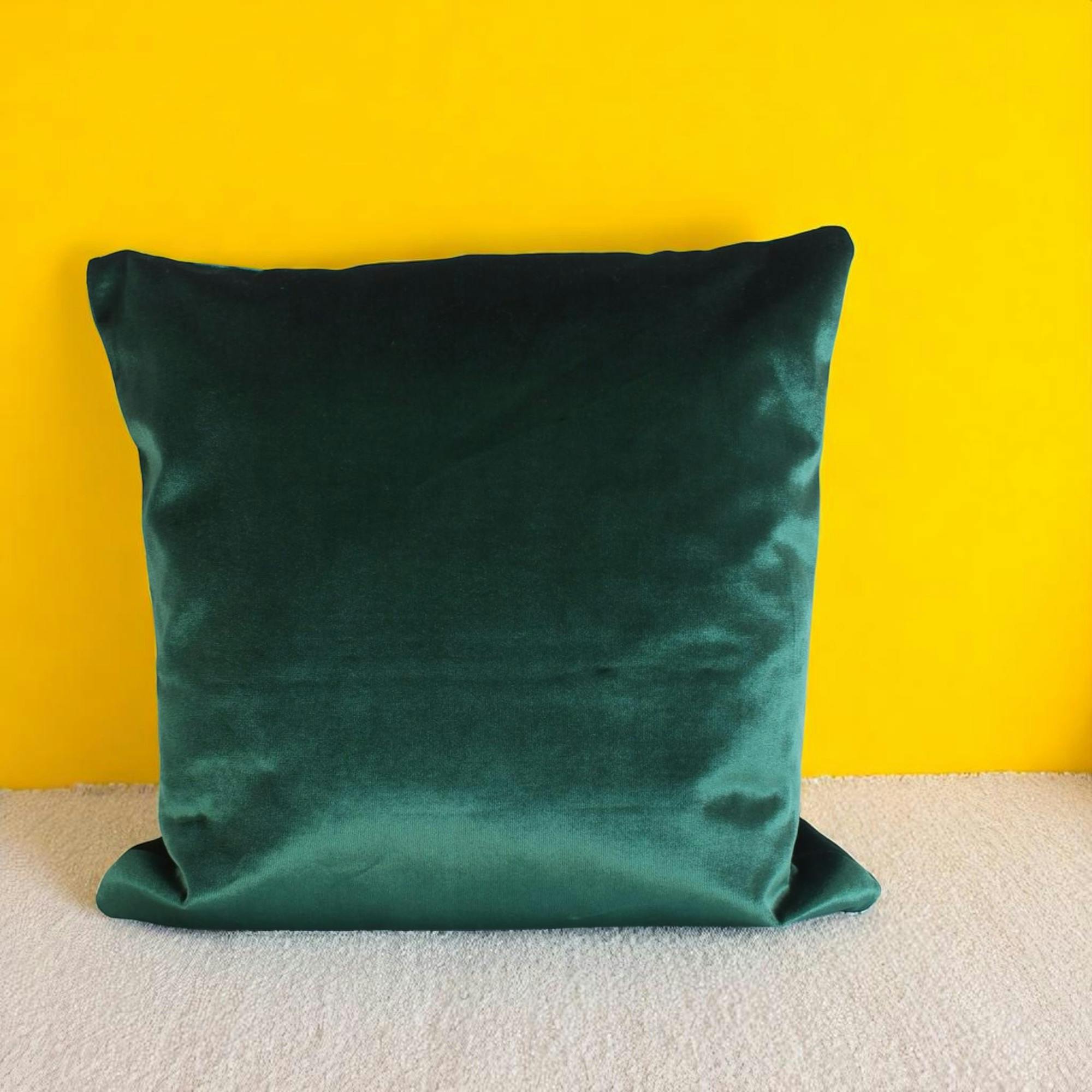 Coussin en velours vert uni IZMIR