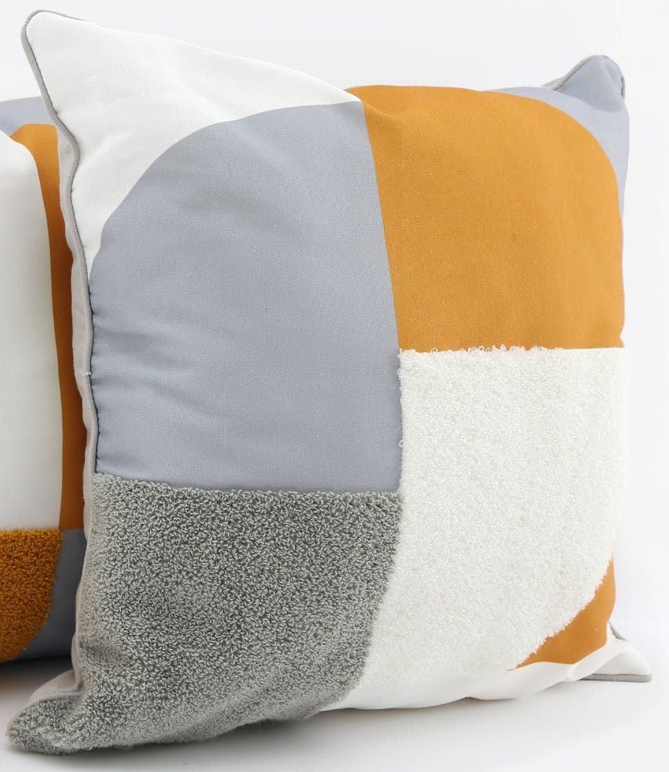 Coussin géométrique carré modèle 2