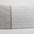 Coussin rectangle housse 100% coton écru et taupe avec motifs et liseré anthracite 30x50cm