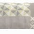 Coussin rectangle housse 100% coton patchwork gris avec motifs géométriques et pompons 30x50cm