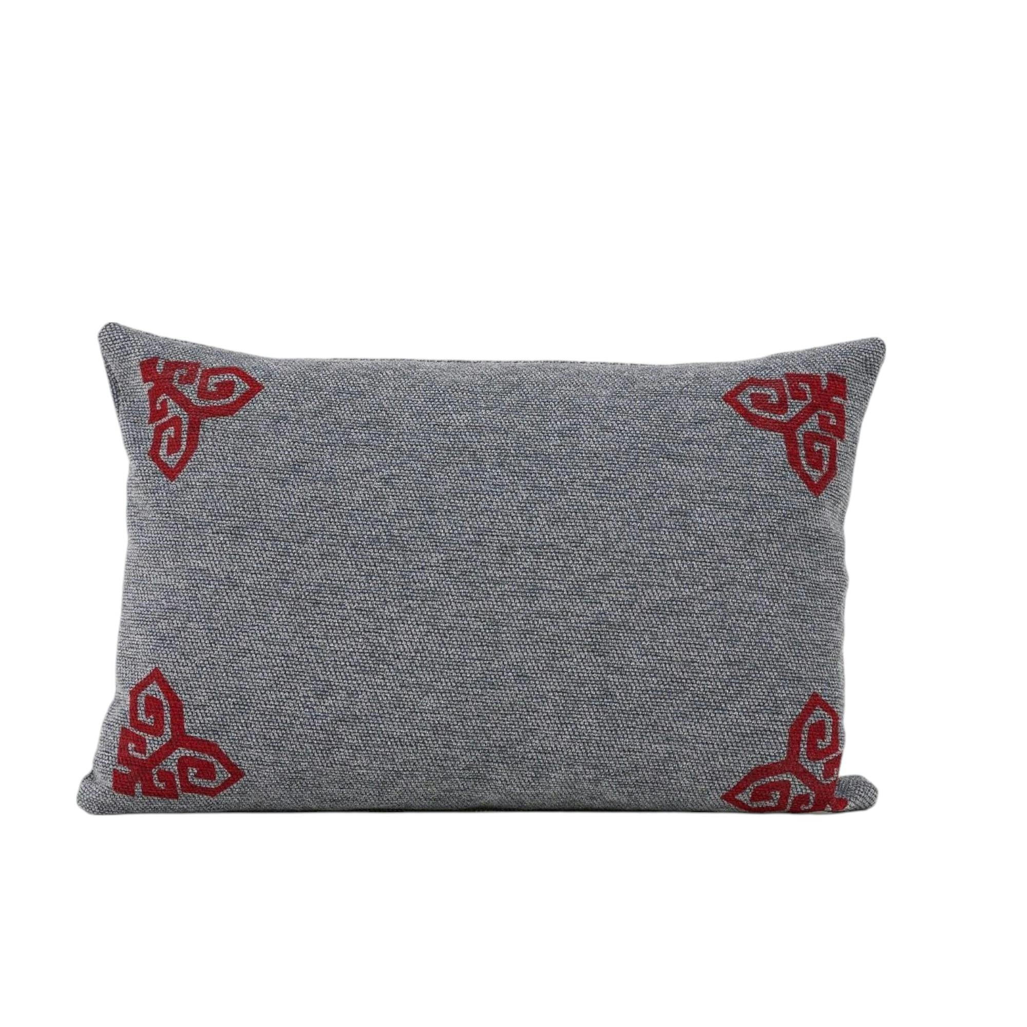 Coussin rectangulaire gris – motifs rouges IZMIR