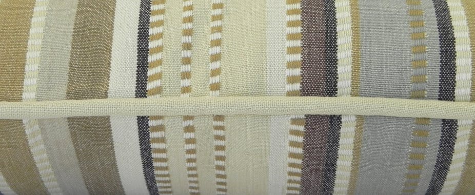 Coussin tissu coton brodé aztèque beige kaki 40x40cm