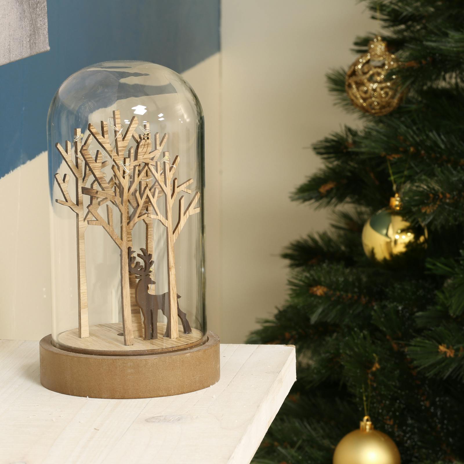 Décor de Noël sous cloche à LED cerf
