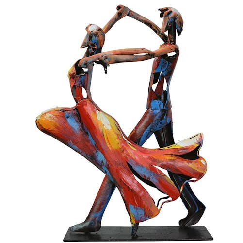 Statuette en métal peint danseurs