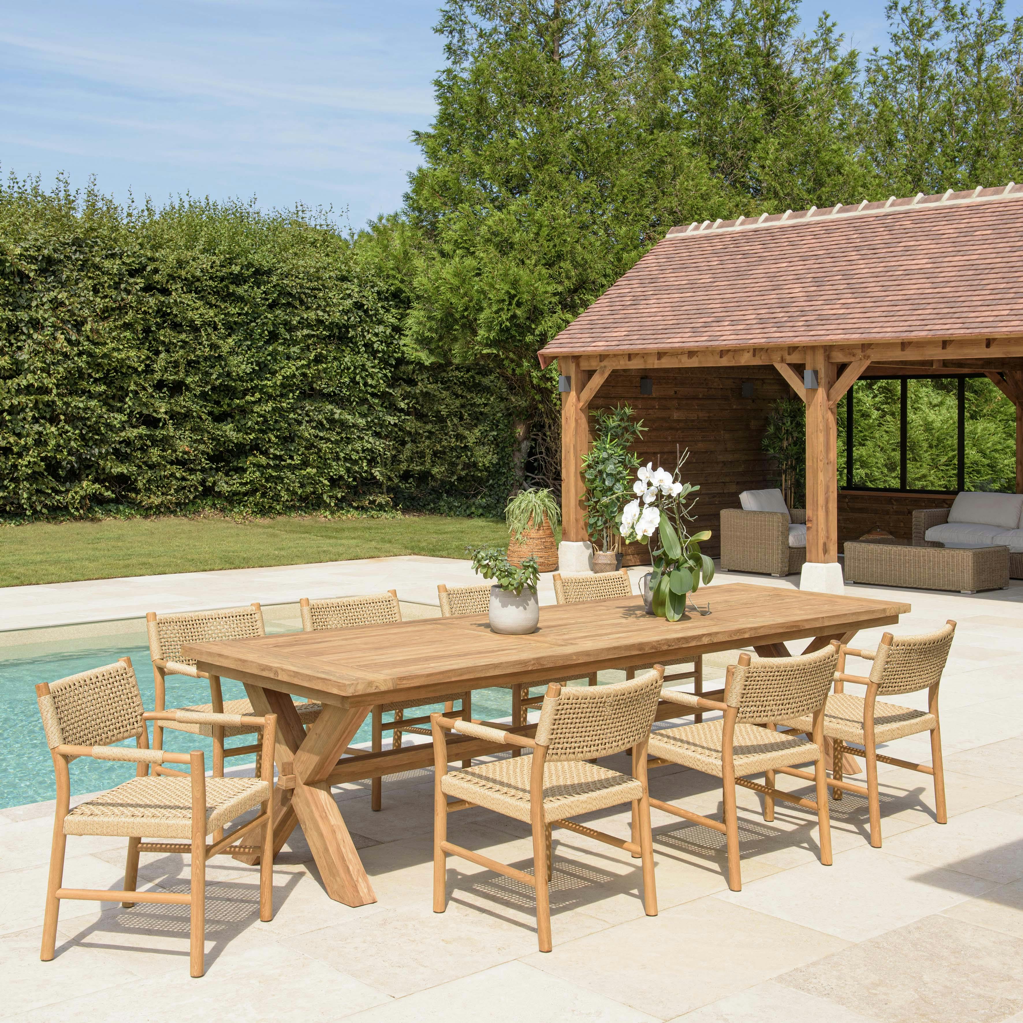 Ensemble de jardin 8 fauteuils ecrus et table 320 cm teck recyclé LUMIO