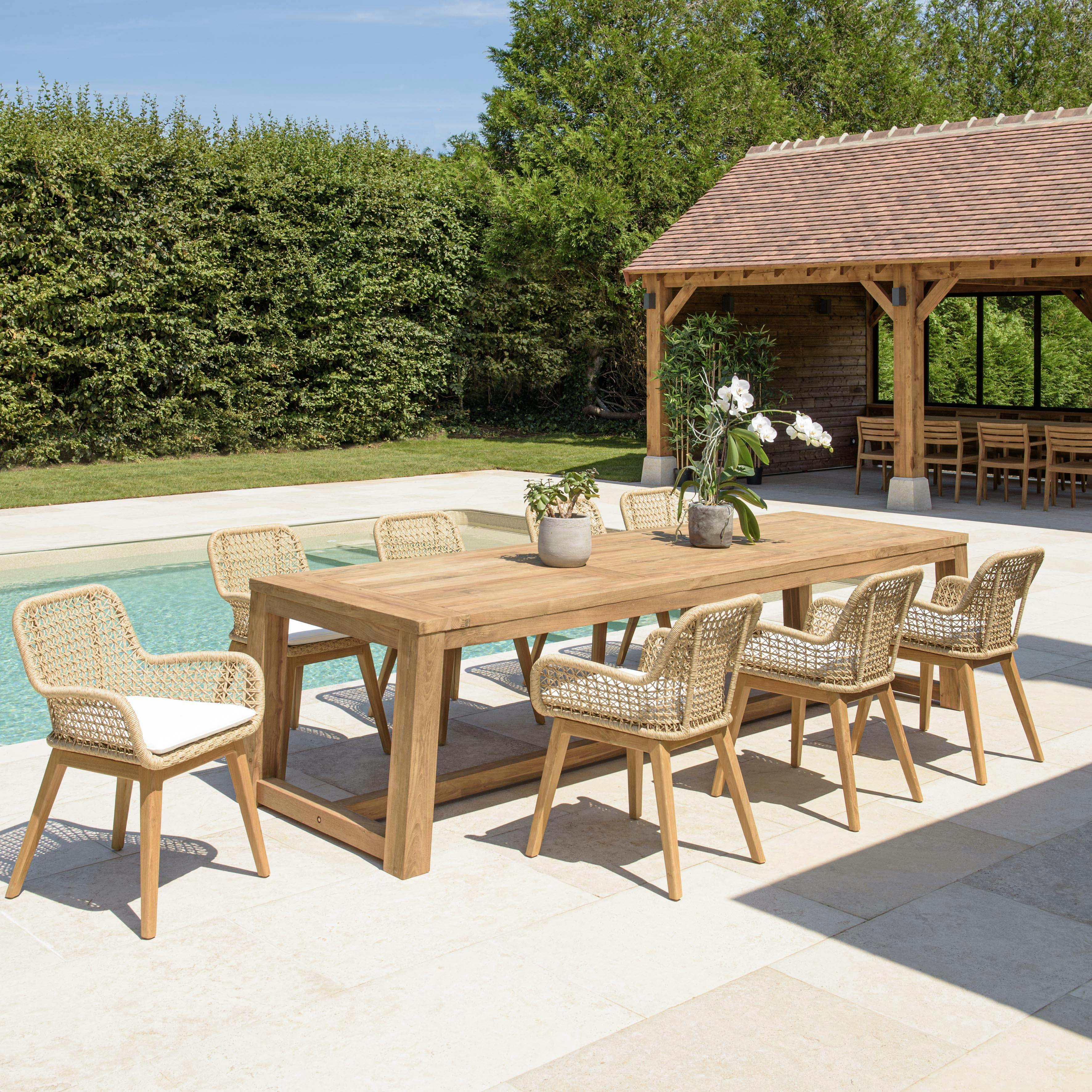 Ensemble de jardin table 310 cm et 8 fauteuils arrondis en rotin synthétique LUMIO