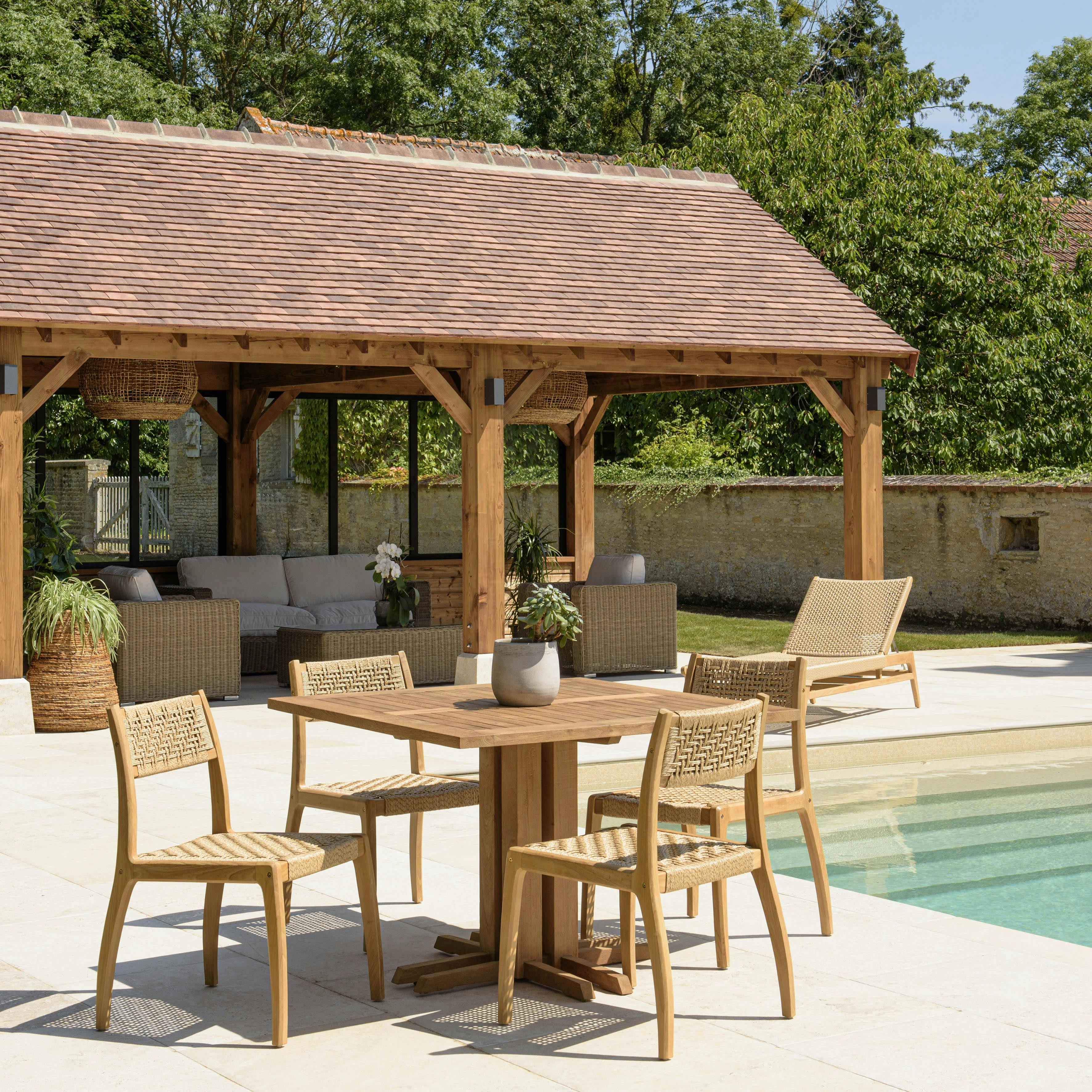 Ensemble de jardin Table carrée 110 cm 4 chaises  rotin synthétique LUMIO