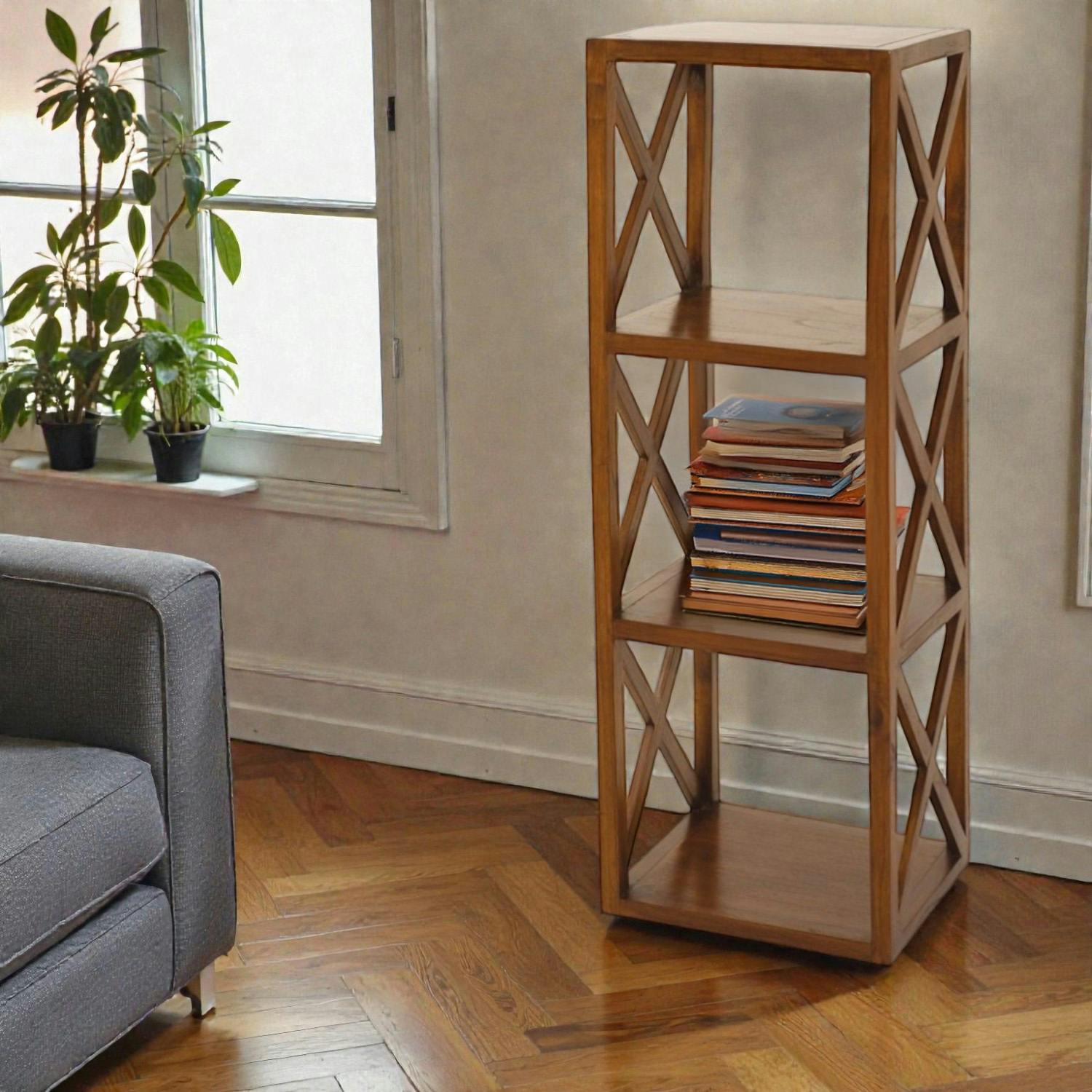 Bibliotheque etagere en bois fonce avec croisillons de style exotique