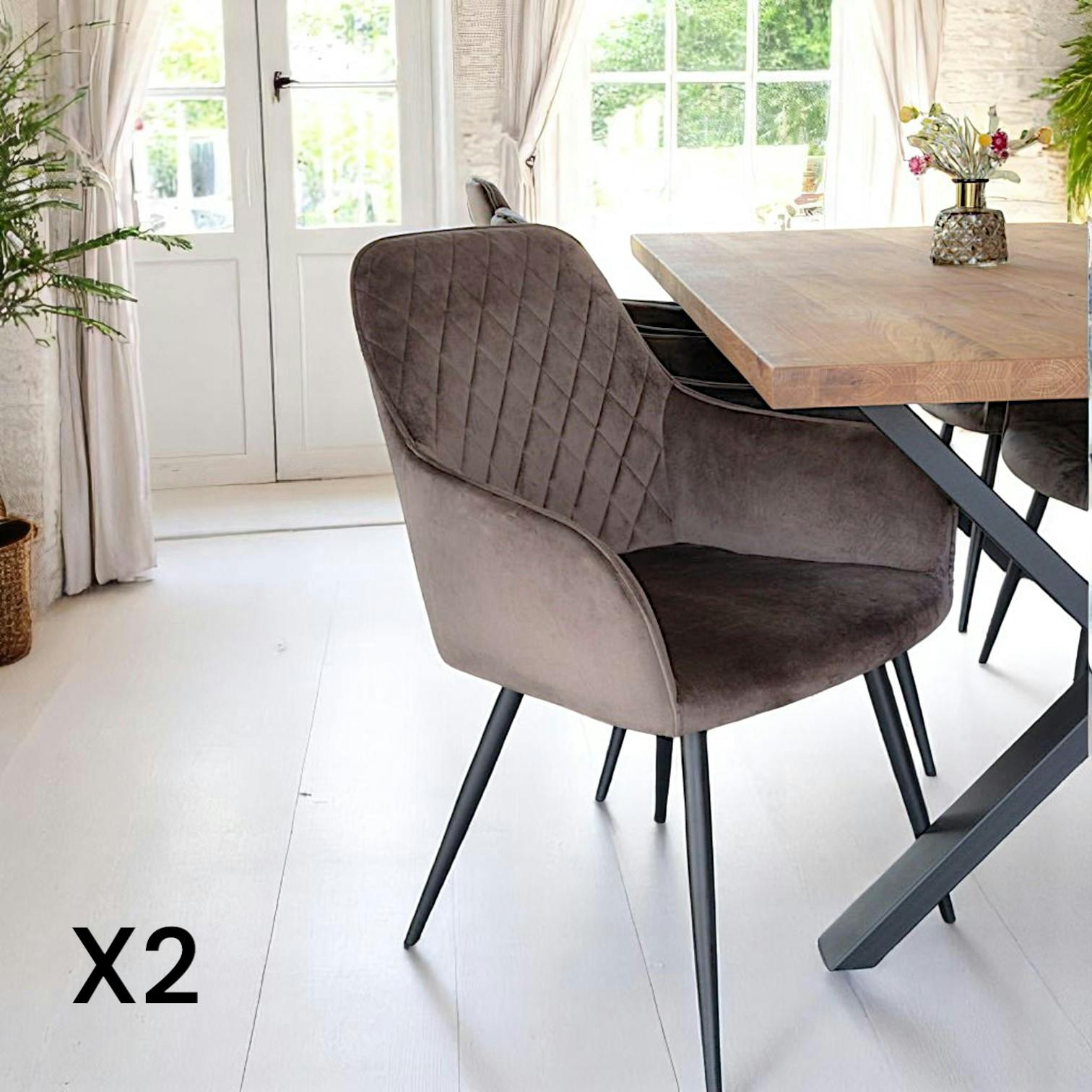 Fauteuil de table en velours taupe (lot de 2) SAVONE