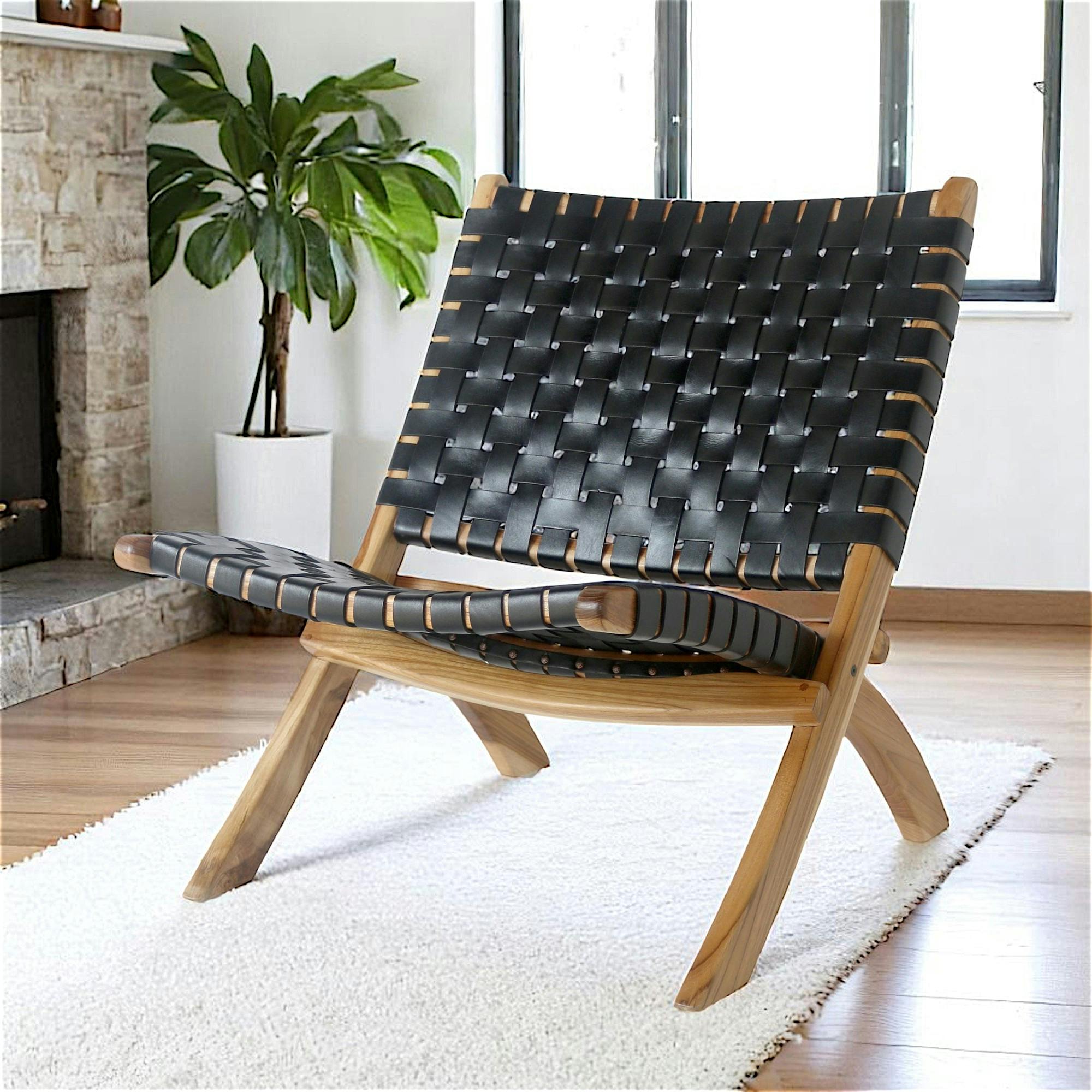 Fauteuil en cuir noir et bois de teck MENDOZA