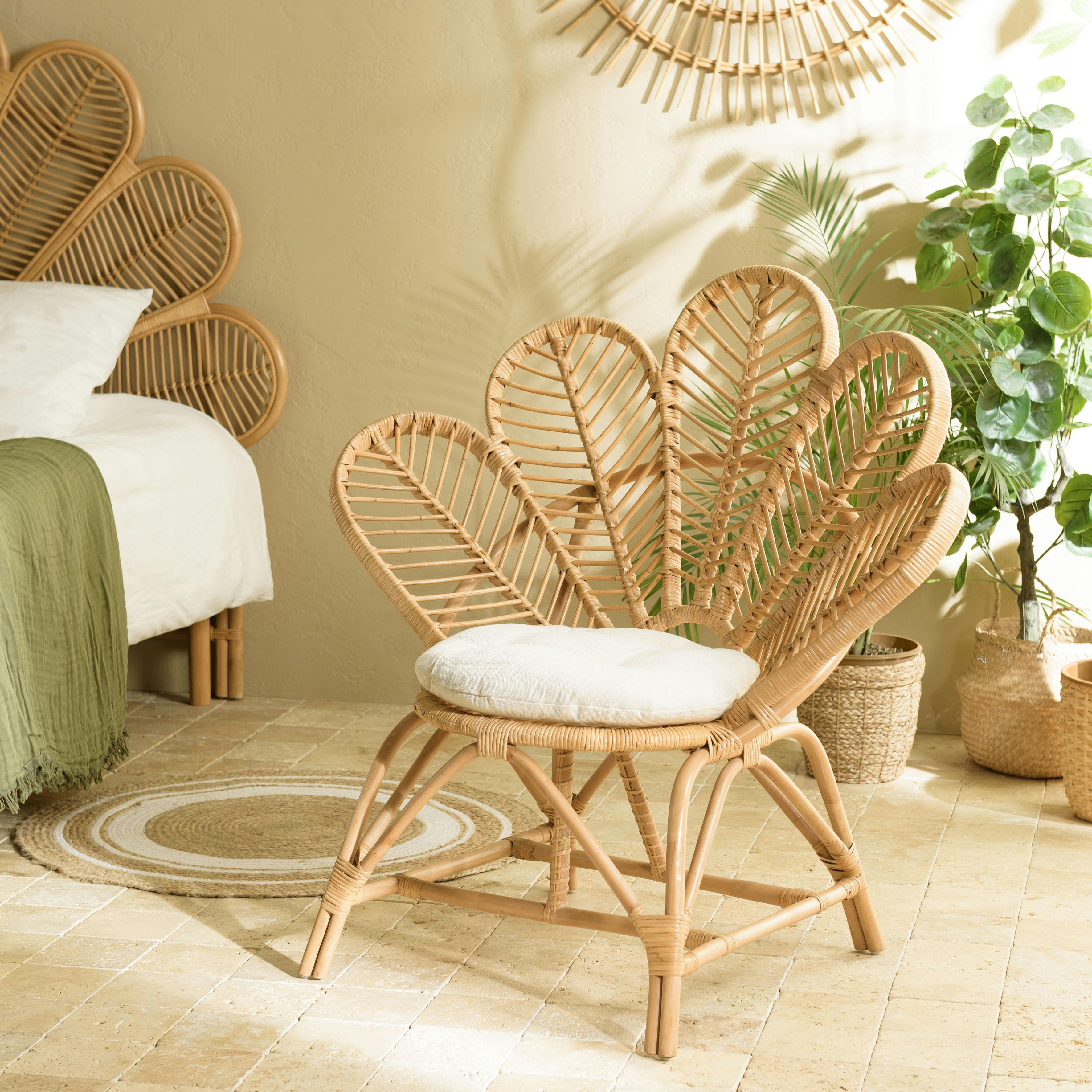 Fauteuil en rotin bohême avec coussin blanc MANY