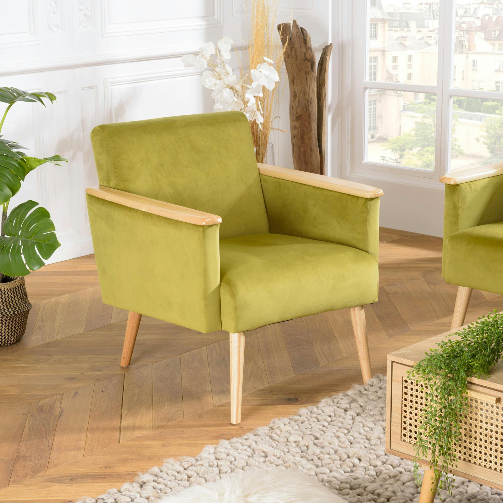 Fauteuil en velours vert et bois TIM