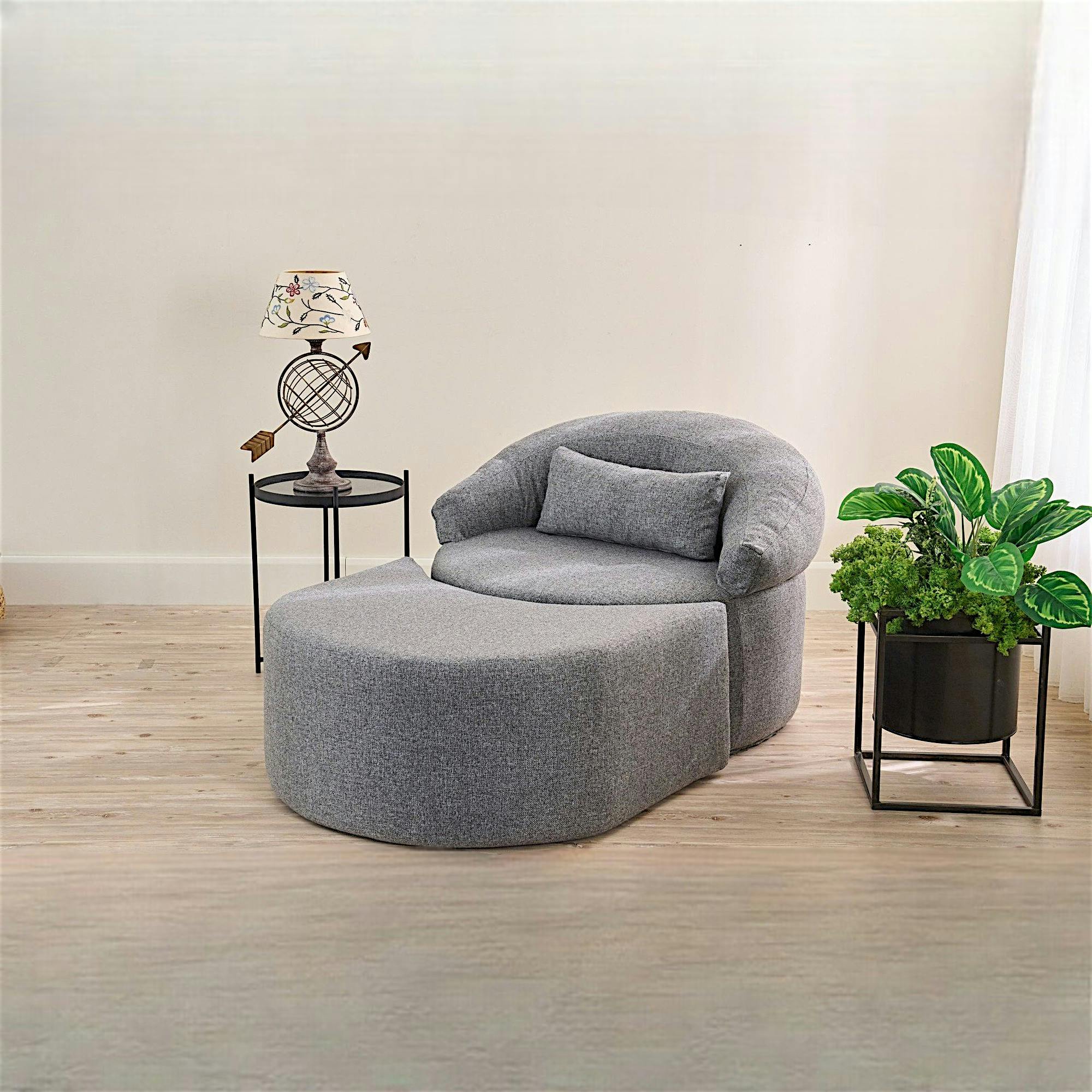 Fauteuil méridienne gris avec pouf demi-lune PATNA