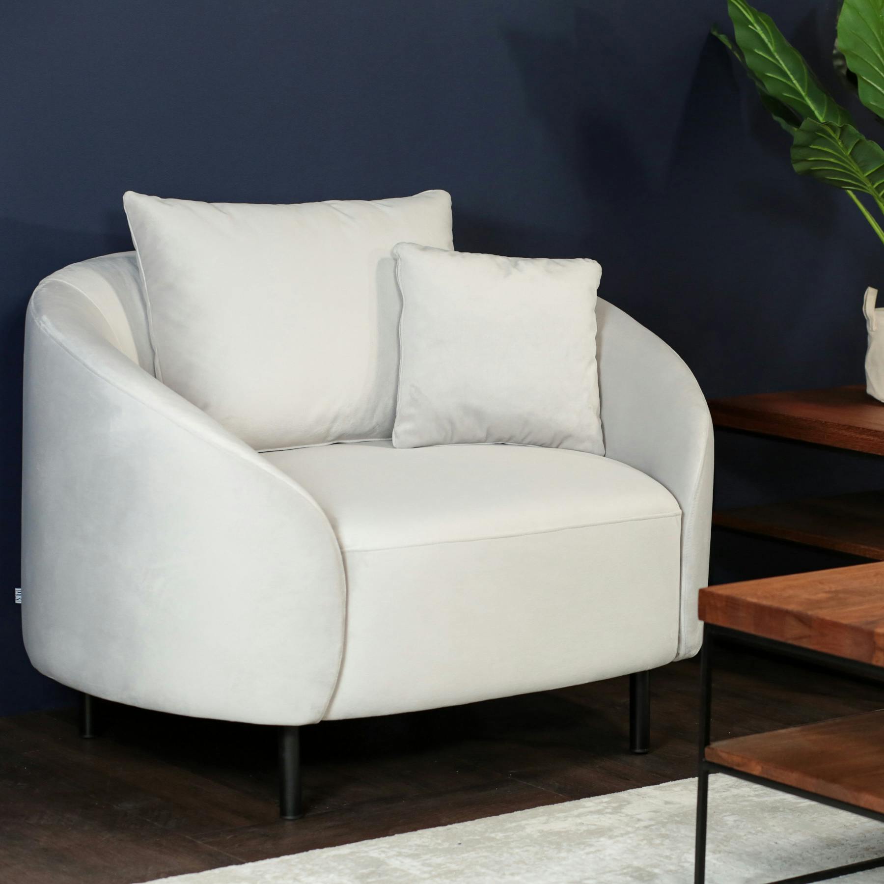 Fauteuil rond en velours gris clair TRIESTE