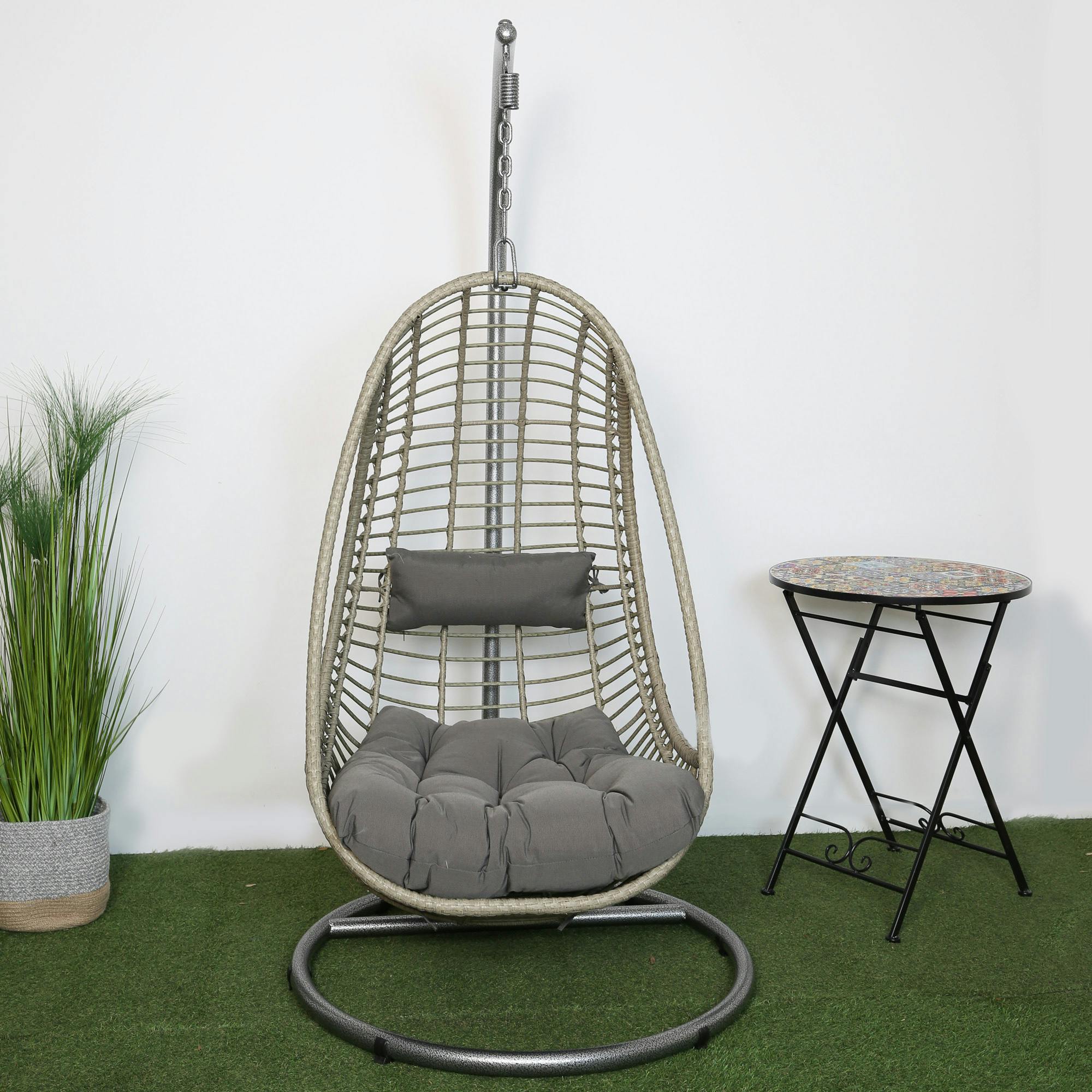 Fauteuil suspendu gris forme œuf SOUTH BEACH