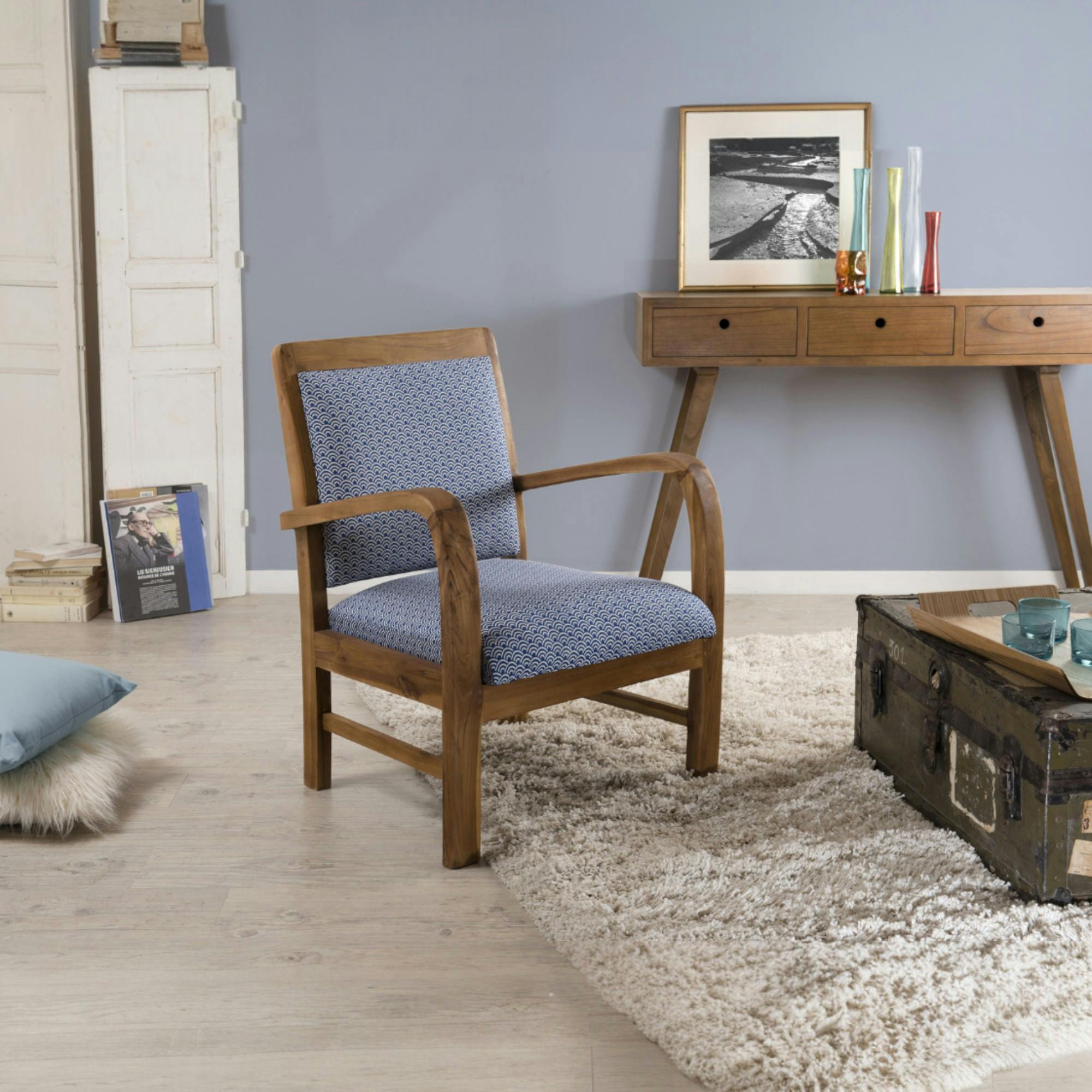 Fauteuil Teck assise tissu coton bleu motifs traditionnels vagues Seigaiha 61x63x81cm DIKA