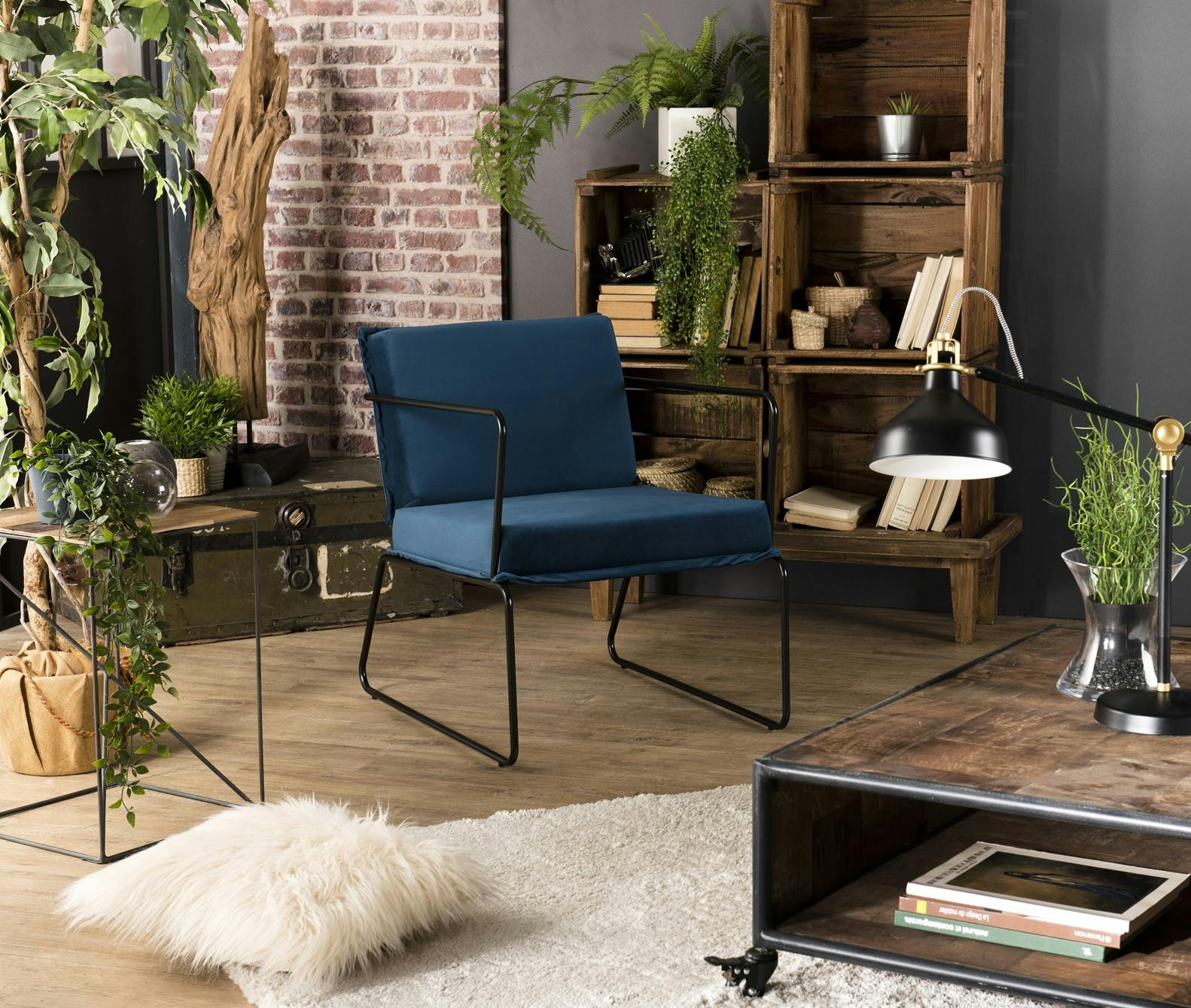 Fauteuil velours bleu foncé TIM