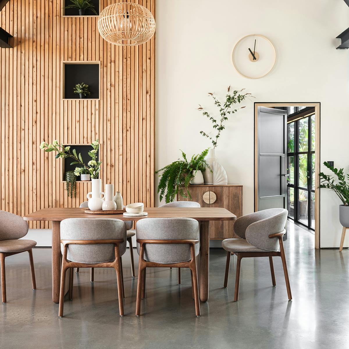 Grande table à manger organique en bois de manguier 220 cm MOON