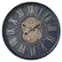 Horloge vintage engrenages et chiffres romains sur fond bleu sombre