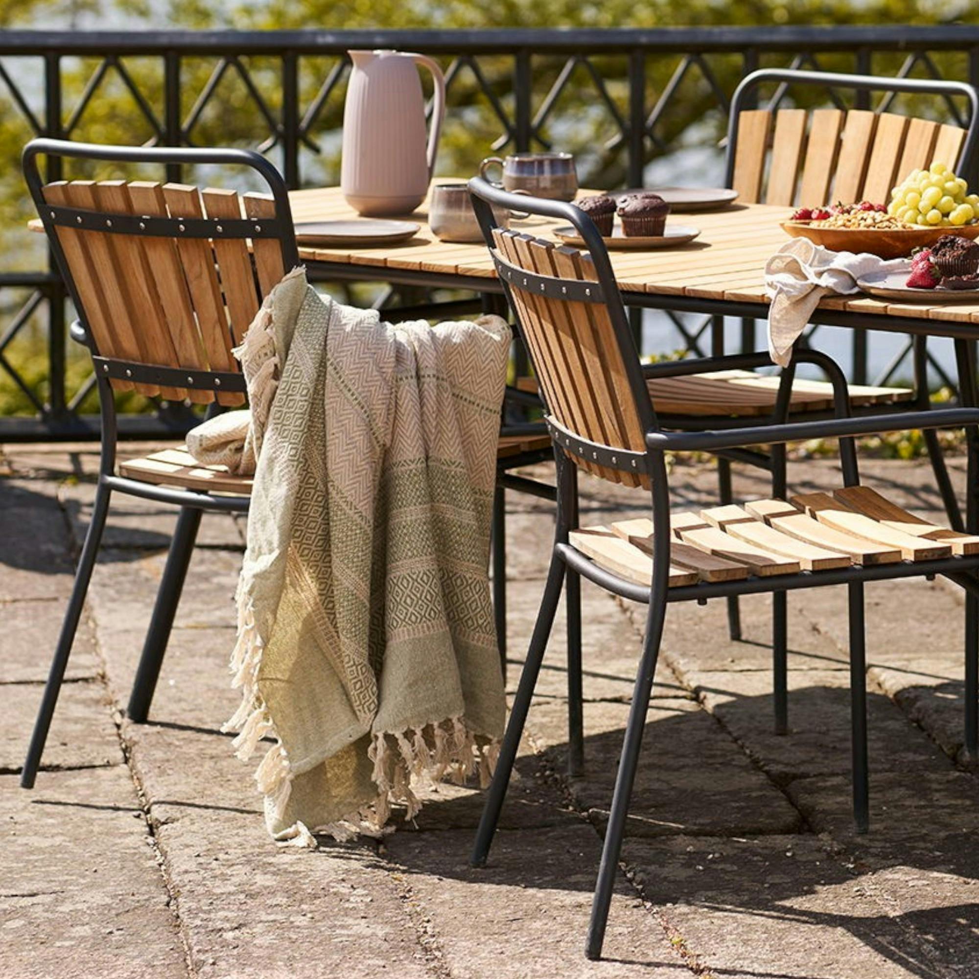 Jeté de canapé vert sauge et rose, 130x180 cm FALLON