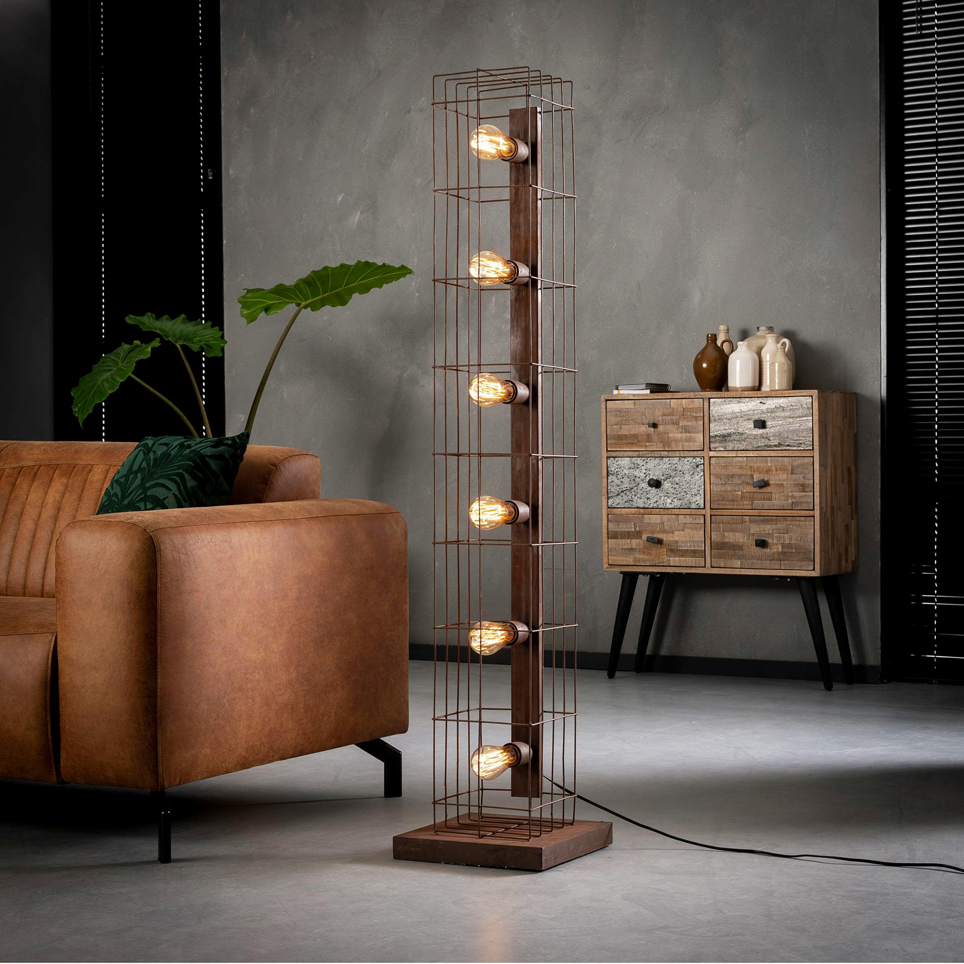 Lampadaire industriel 6 lampes grillage effet rouille TRIBECA