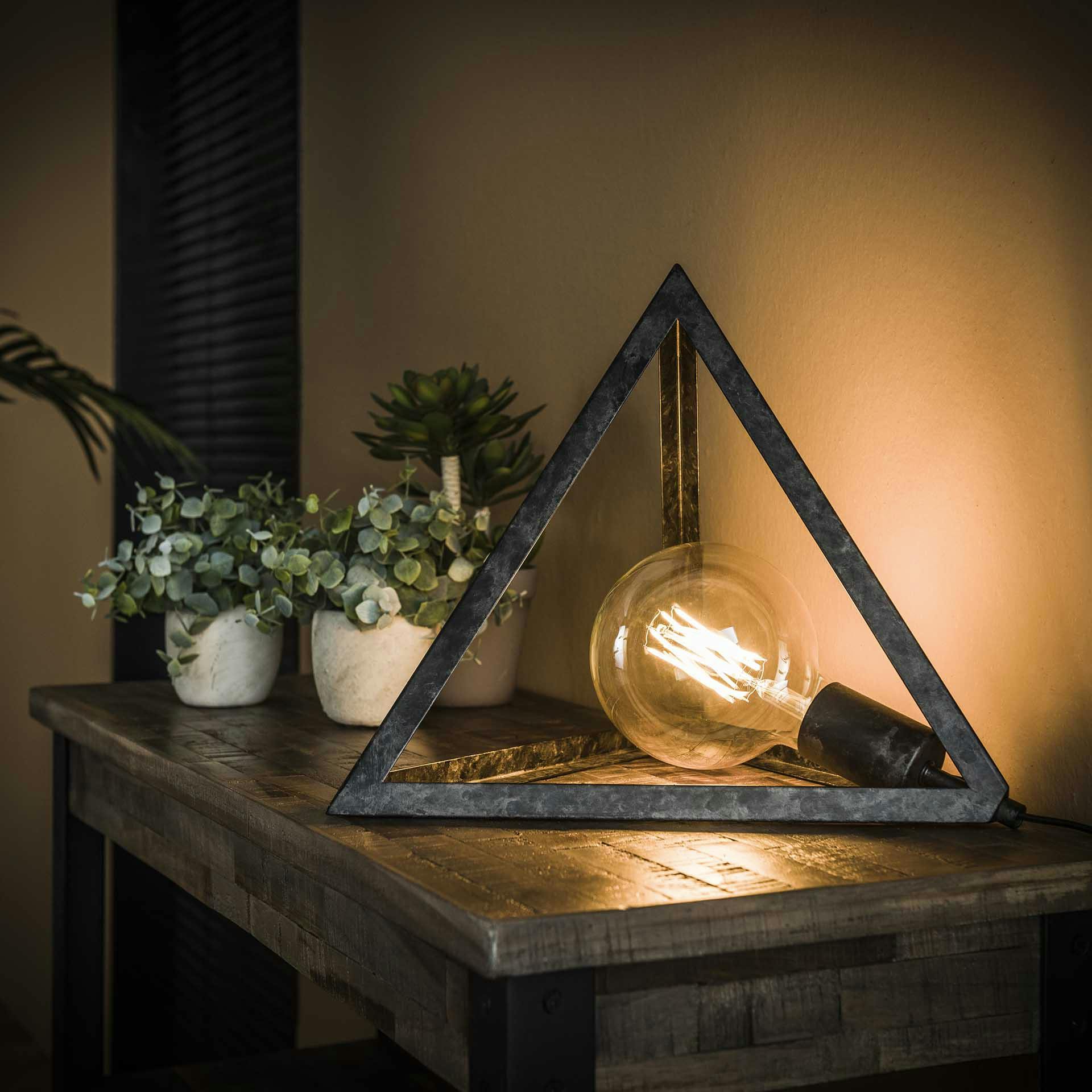 Lampe à poser industrielle forme pyramide RALF