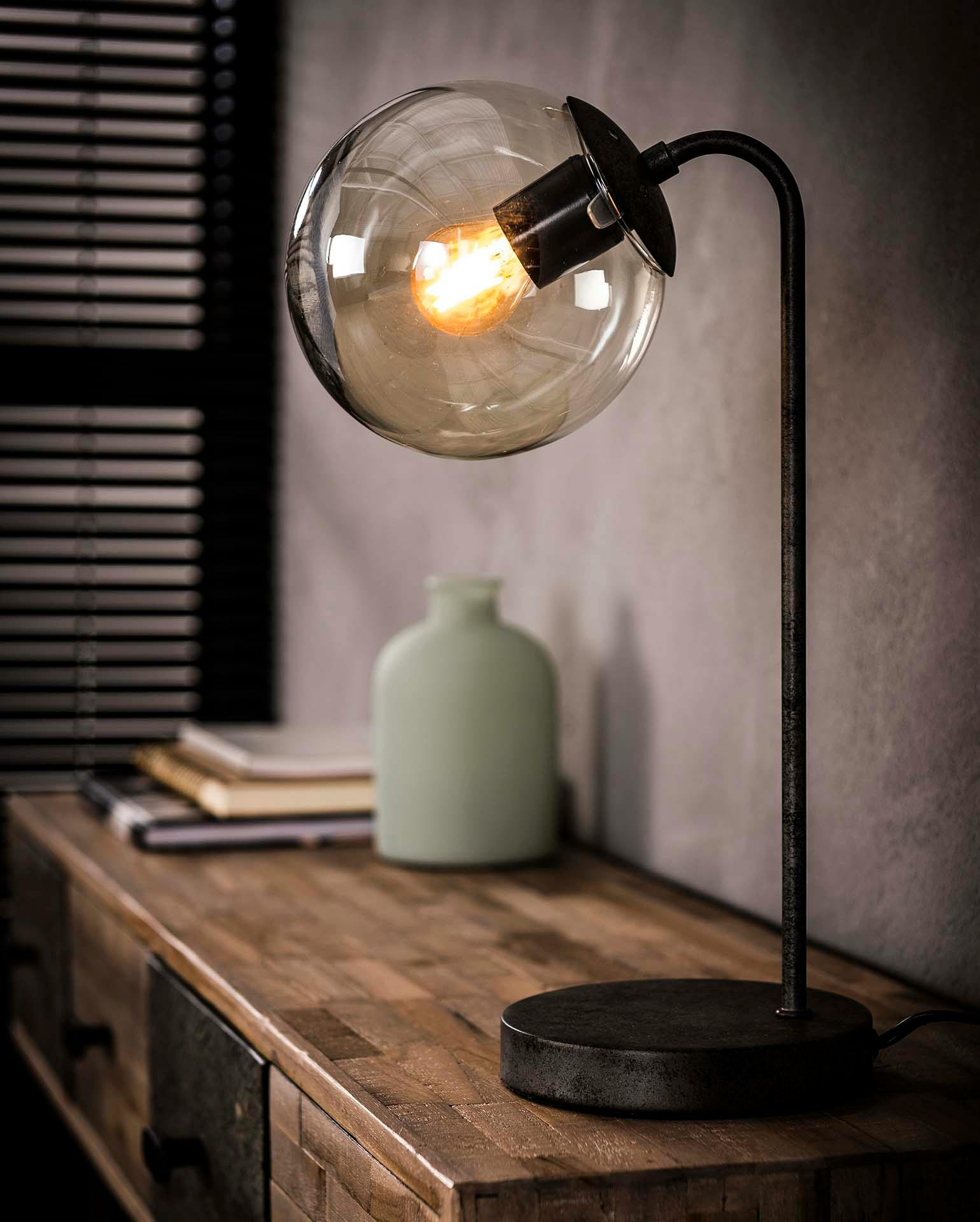 Lampe à poser vintage filaire 1 globe RALF