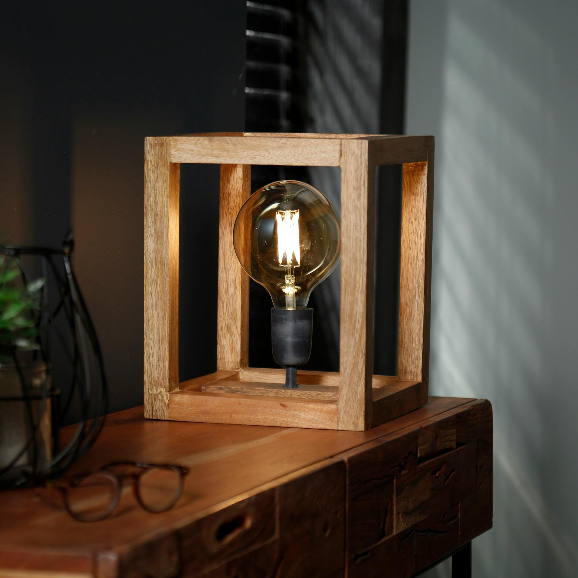 Lampe cube en bois LUCKNOW