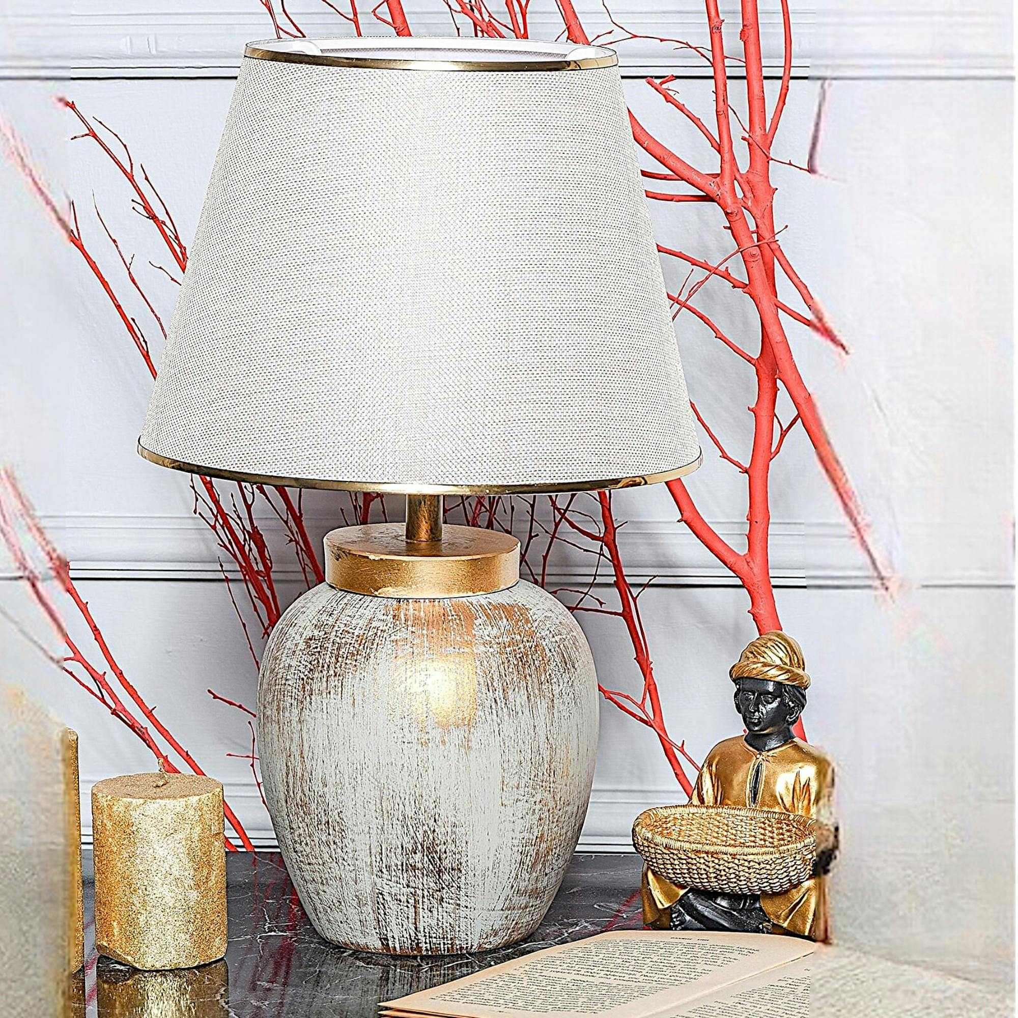 Lampe de salon moderne chic dorée, abat-jour écru KARS