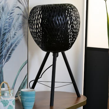  Lampe forme Pomme en bambou ajouré noir et pieds métal D33xH59cm