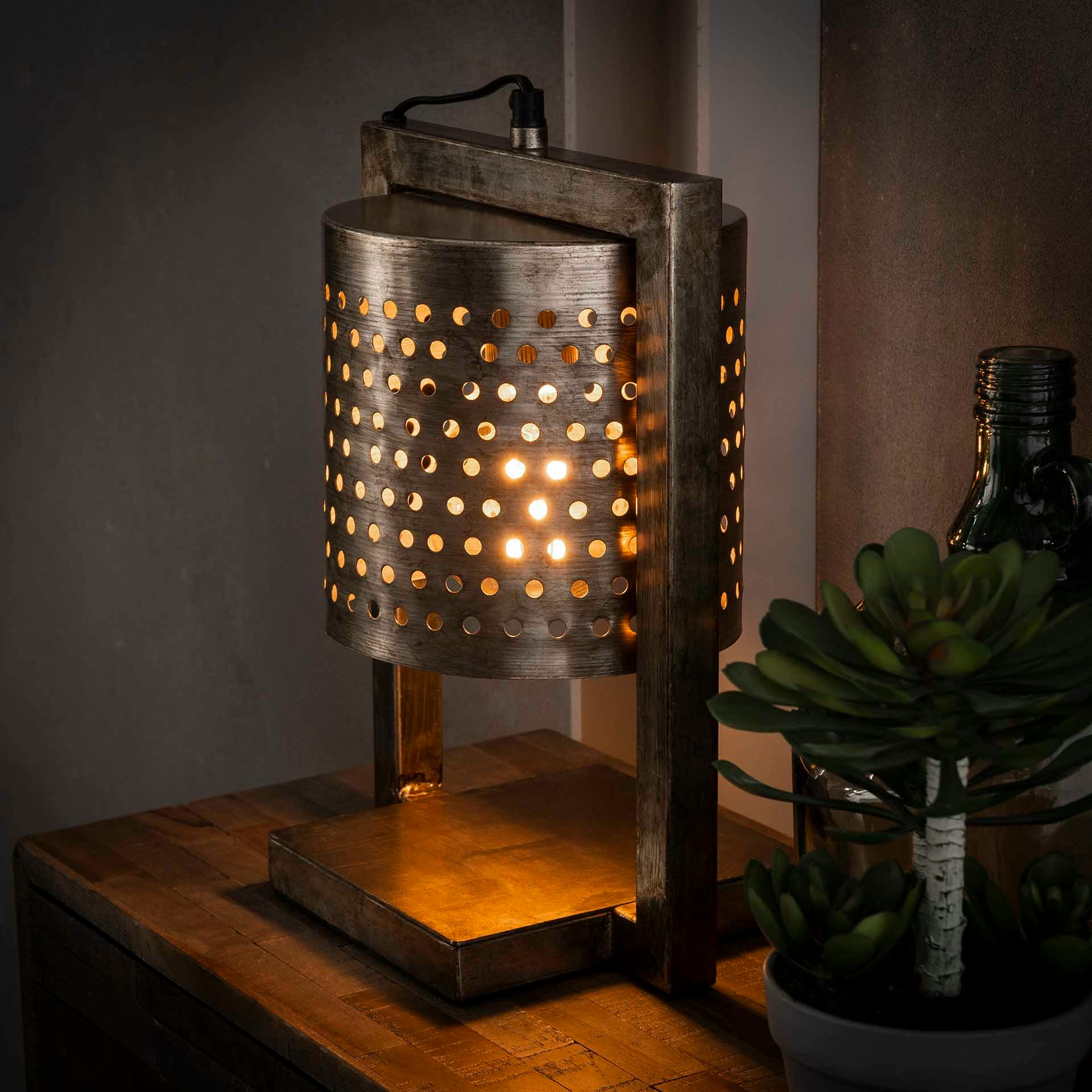 Lampe industrielle vintage ajourée TRIBECA