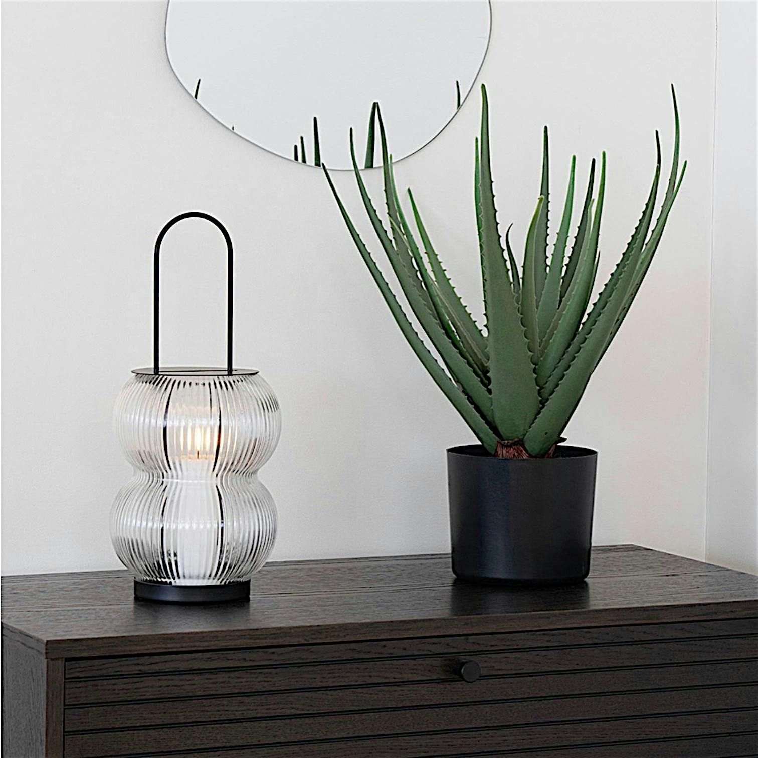 Lanterne décorative verre et métal noir, forme organique