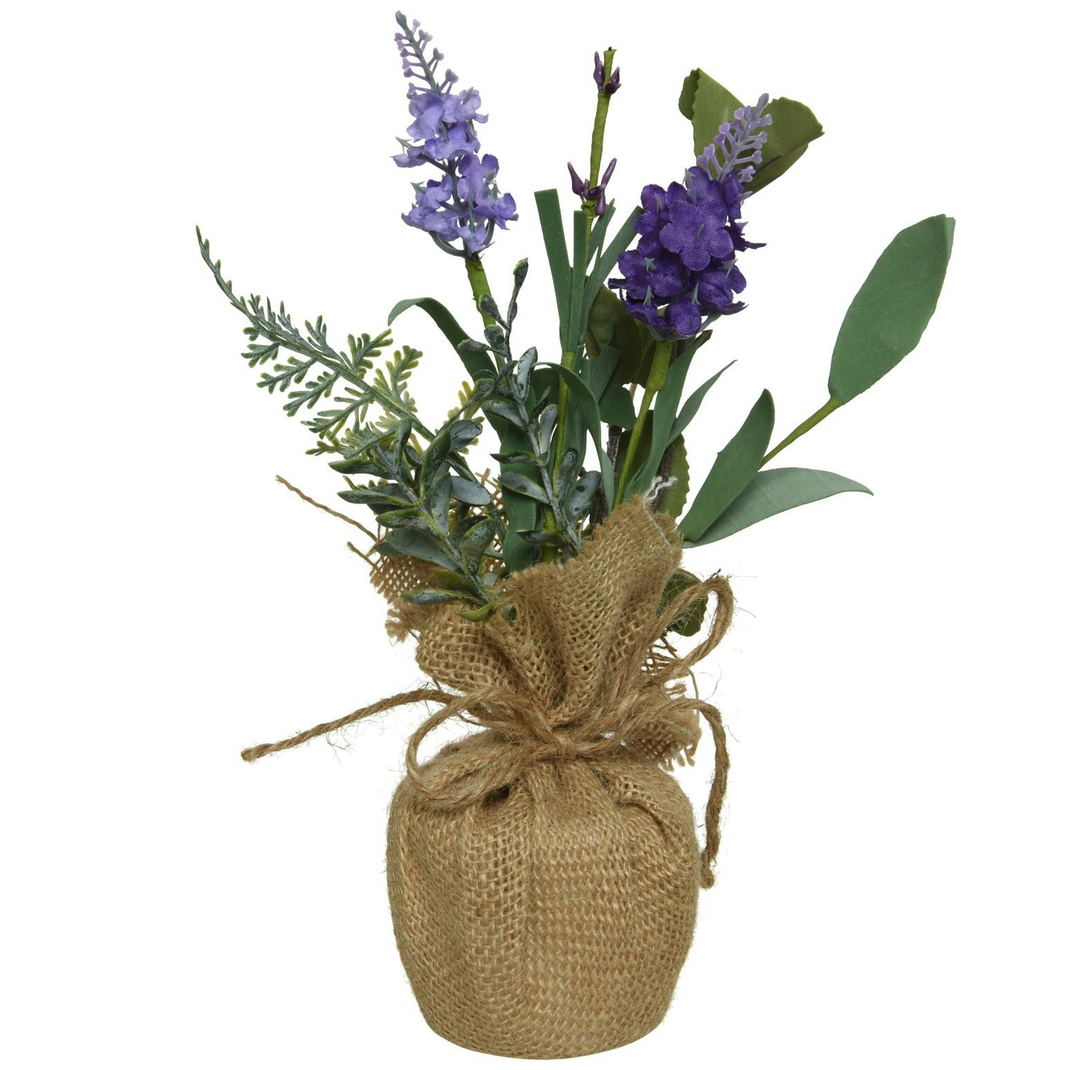 Lavande dans panier en jute