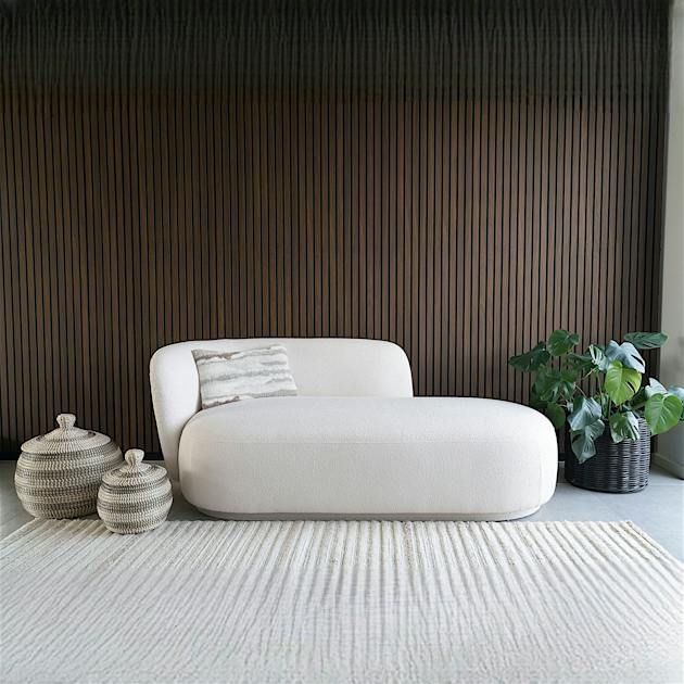 Méridienne blanche design organique et coussin assorti NAMSOS | Canapés ...