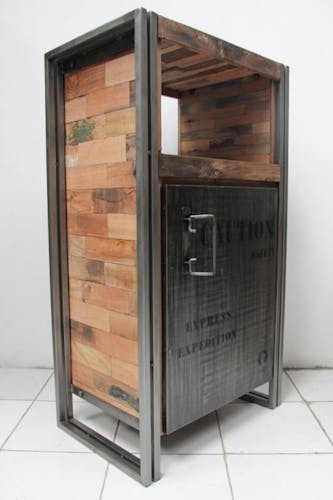 Meuble de rangement en bois recycle avec porte style indutriel