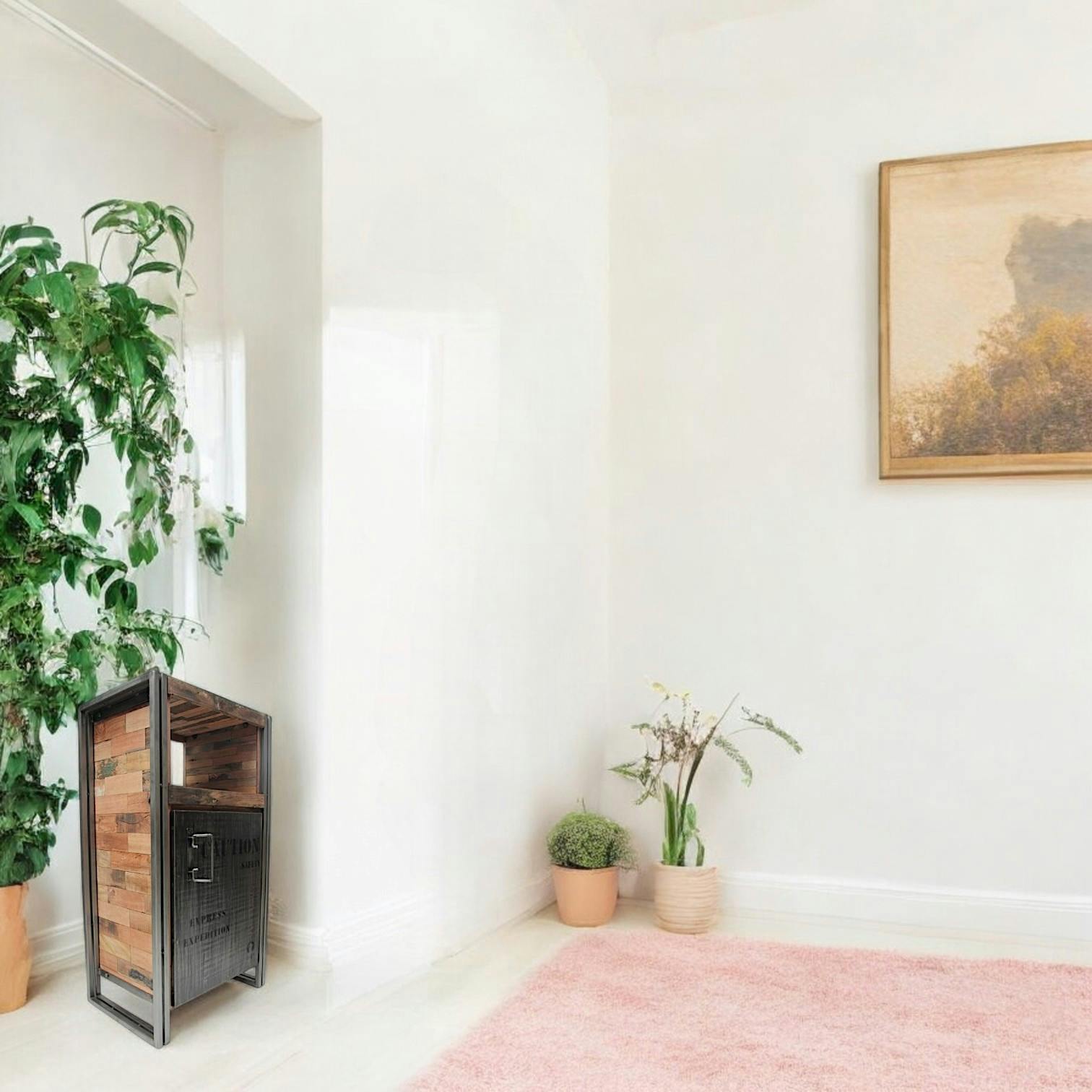 Meuble de rangement en bois recycle avec porte style indutriel