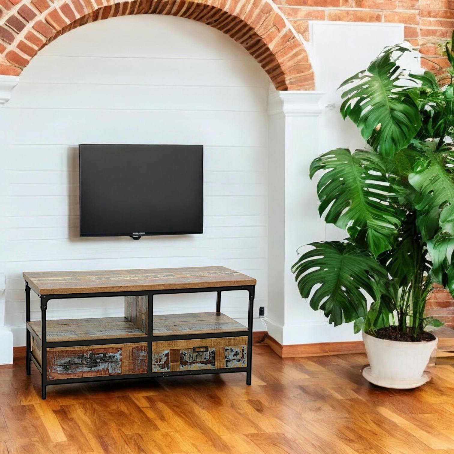 Meuble TV 2 tiroirs, 2 niches ouvertes en Hévéa recyclé coloré et métal 100x45x50cm LOFT COLORS