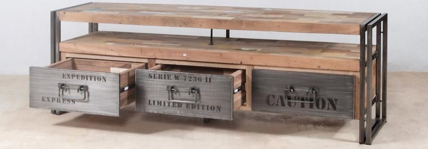 Meuble TV bois recycle et metal trois tiroirs de style industriel