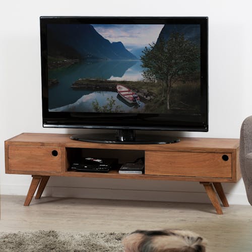 Meuble TV deux portes en bois de style scandinave