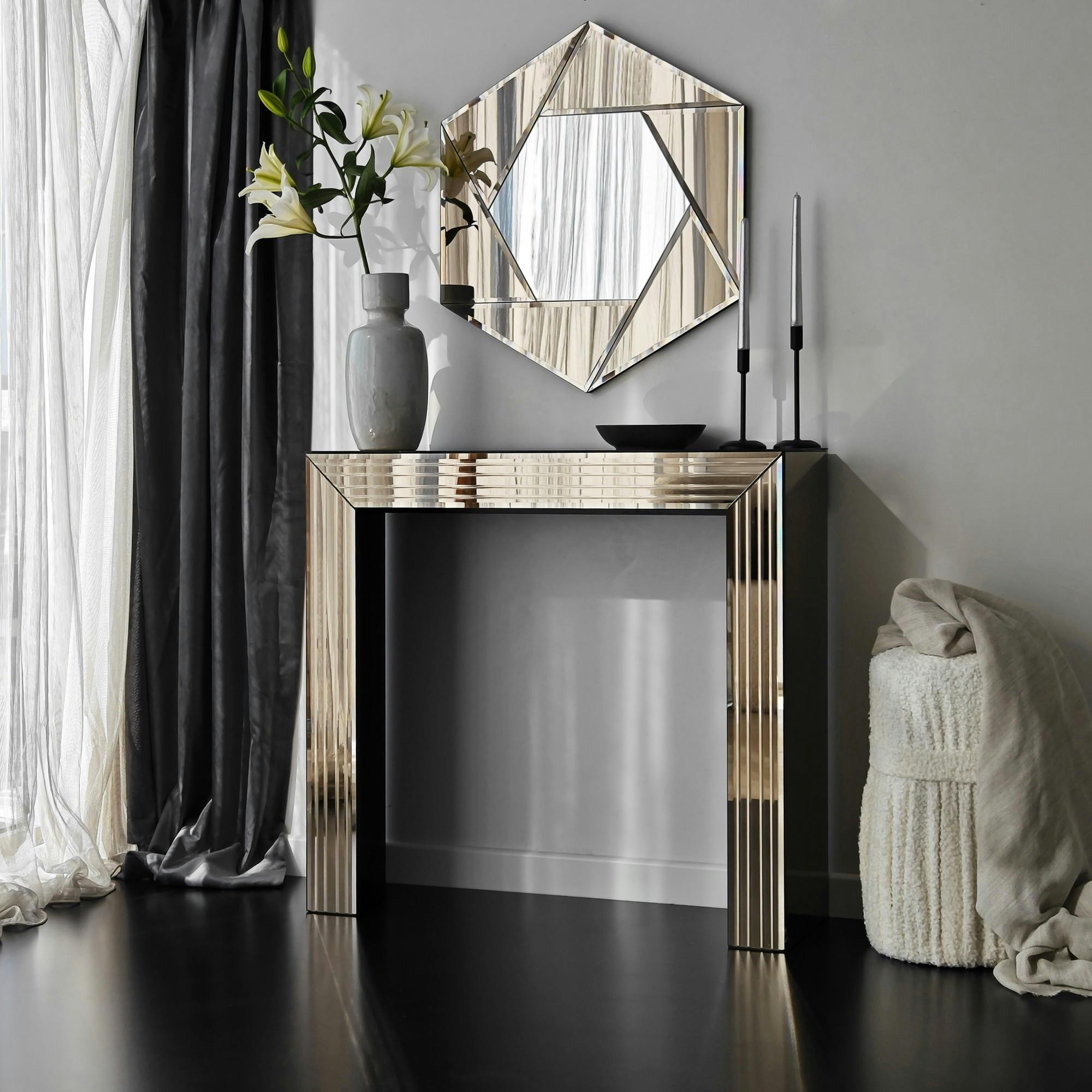 Miroir d'entrée hexagonal à facettes, cadre ambré CODY