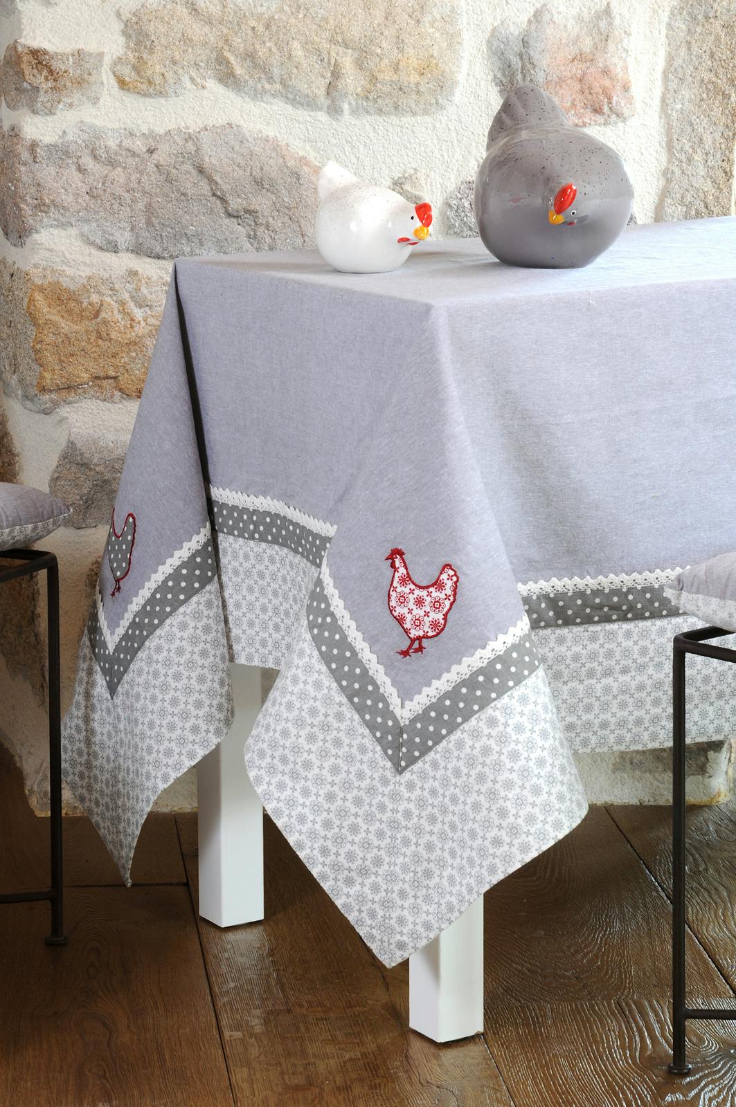 Nappe carrée campagne romantique gris décor poules brodées et dentelle 150x150cm 100% coton PADOU
