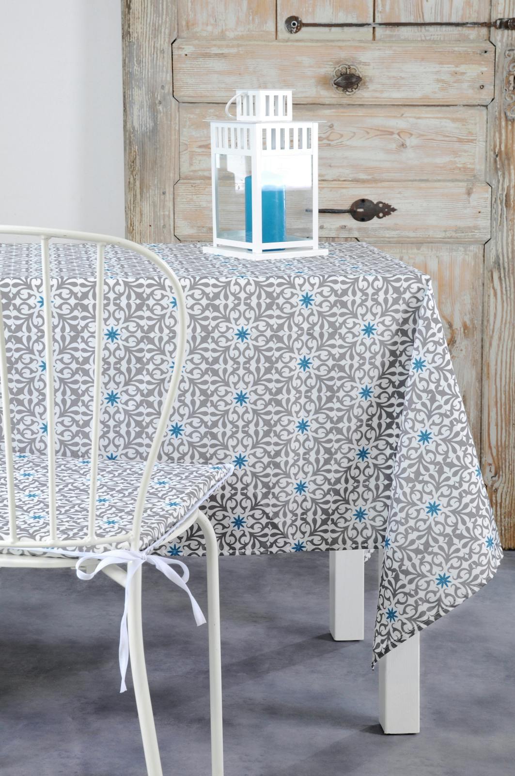 Nappe rectangle grise motifs arabesques et étoiles bleues 140x250cm LISBOA