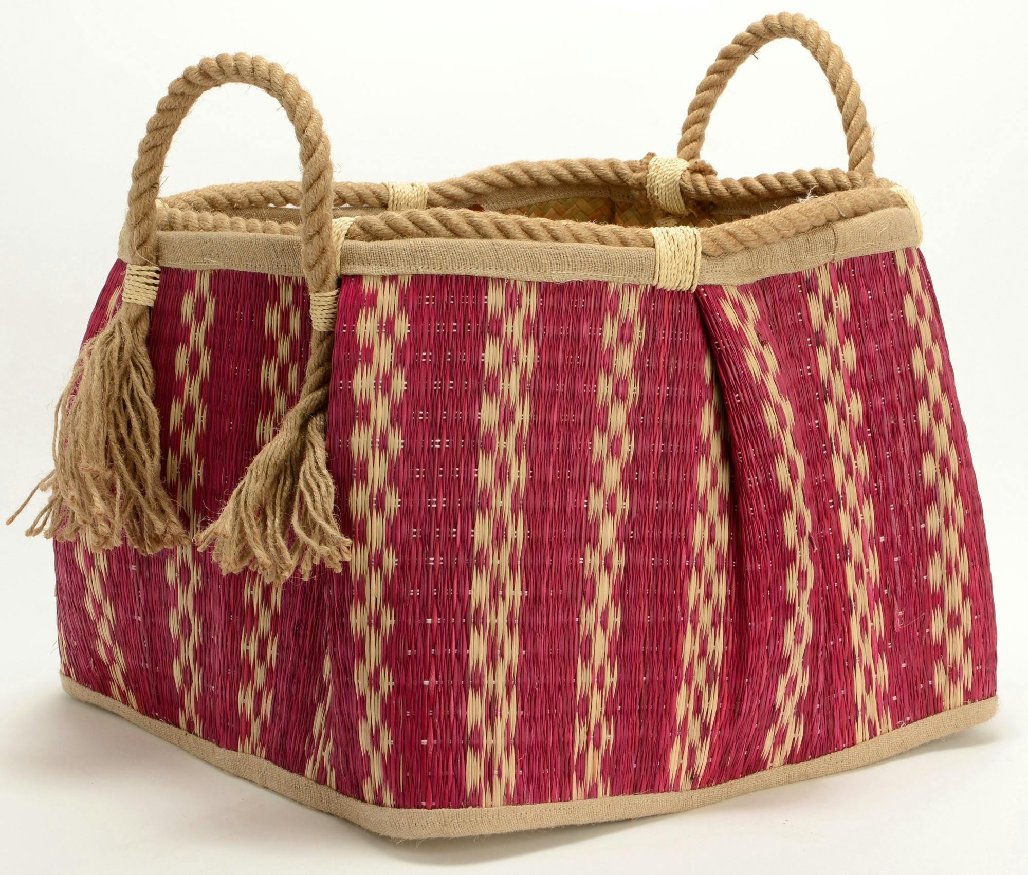 Panier à anses en fibre naturelle et fuschia