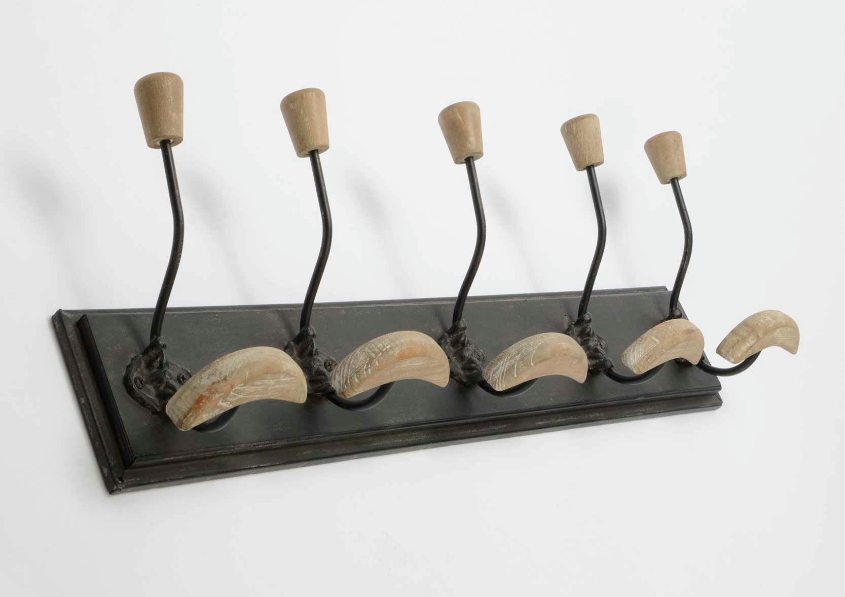 Patère en bois noir vieilli avec 5 crochets double en métal et bois naturel blanchi 63x10,5x20cm