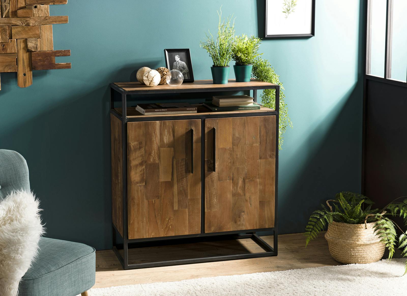 Petit buffet en bois reycle et metal deux portes de style contemporain