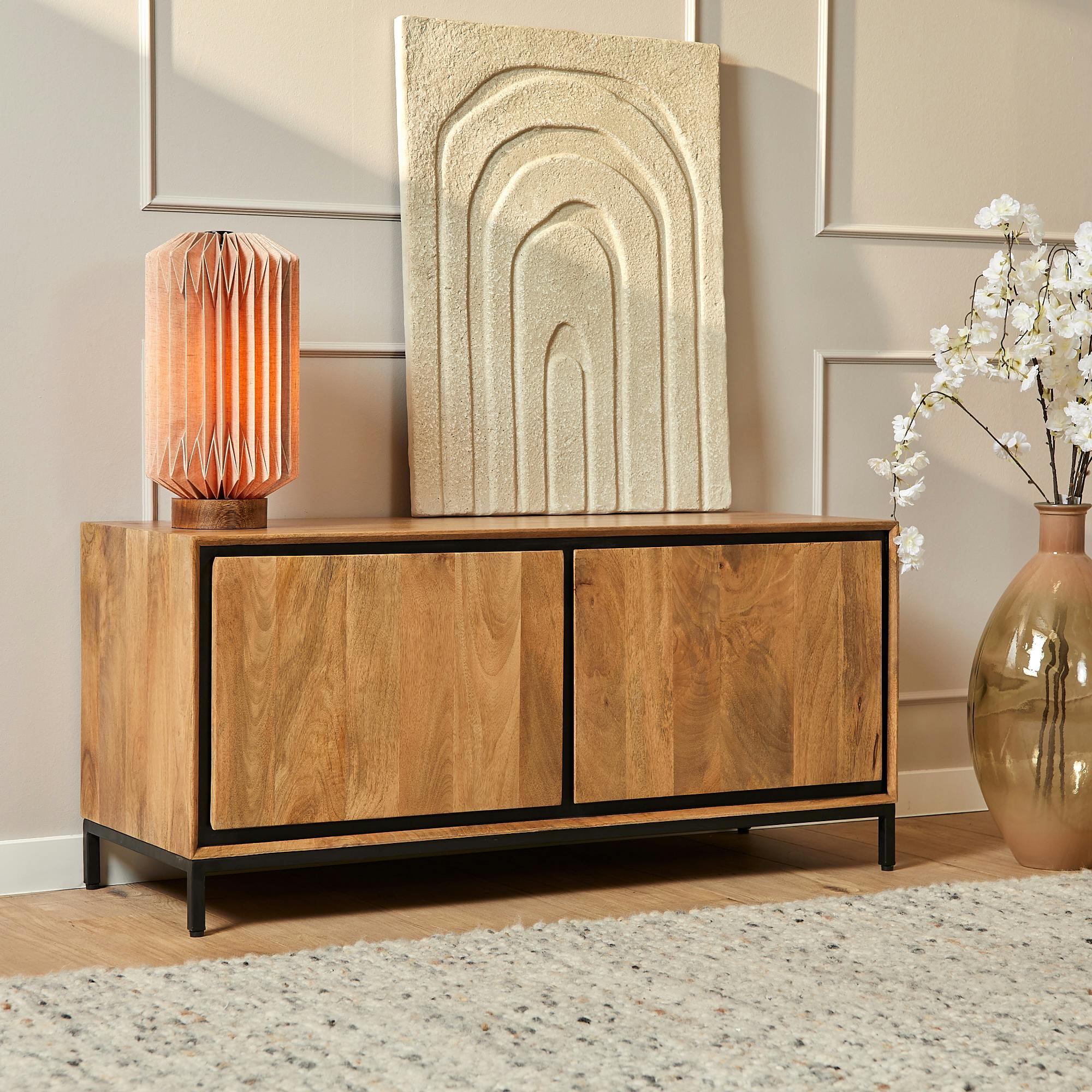 Petit meuble TV bois cadre noir 2 portes UVEA